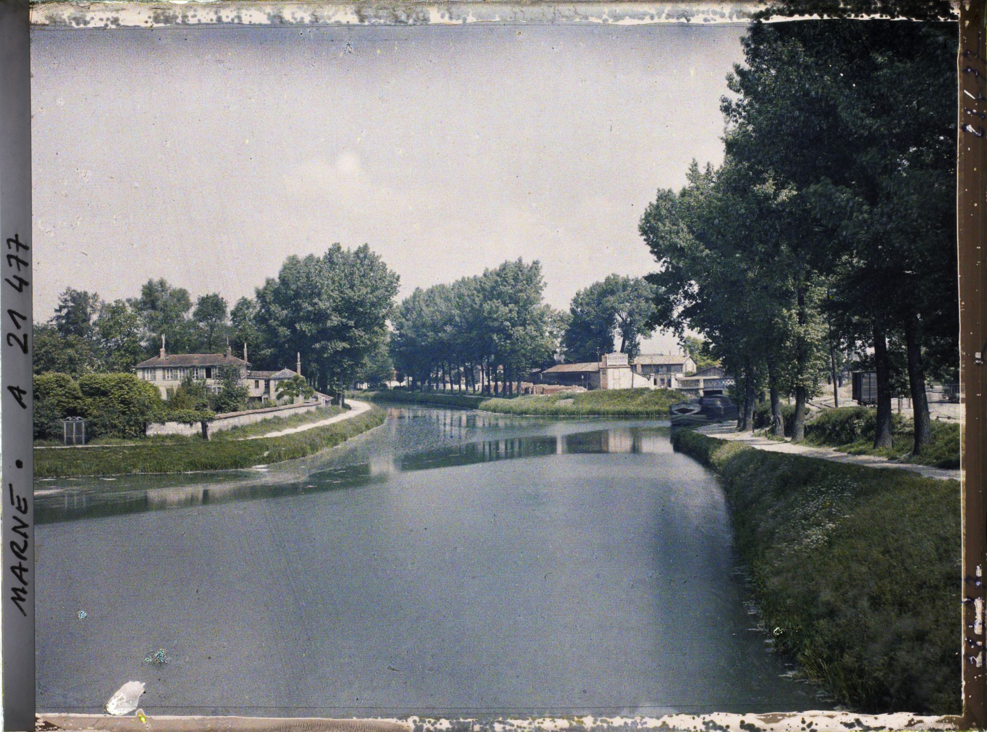 Image représentant France, Chalons s/Marne, Canal latéral de la Marne