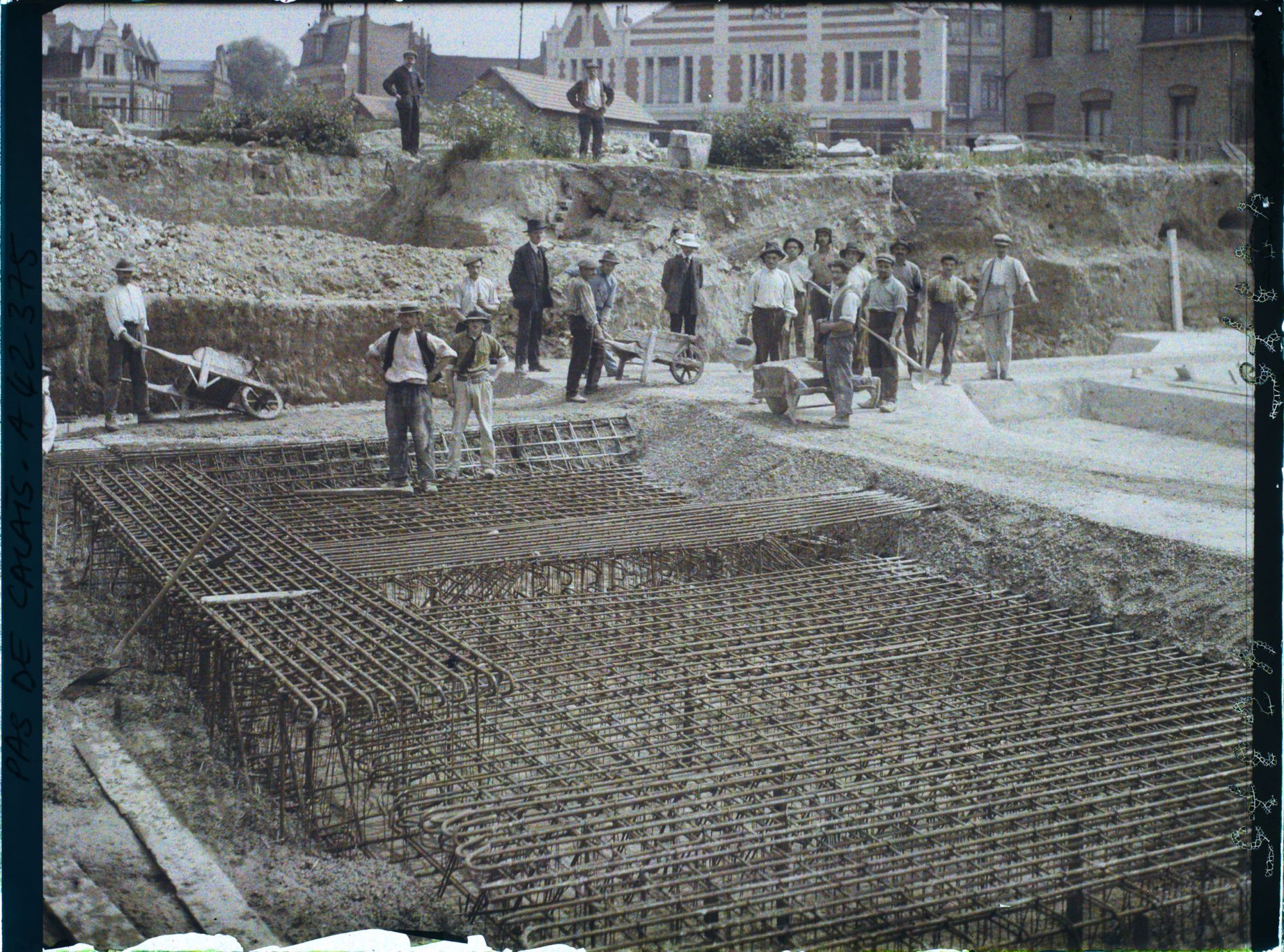Image représentant France, Bethune, Fondations en ciment armé de l'Eglise St Vaast