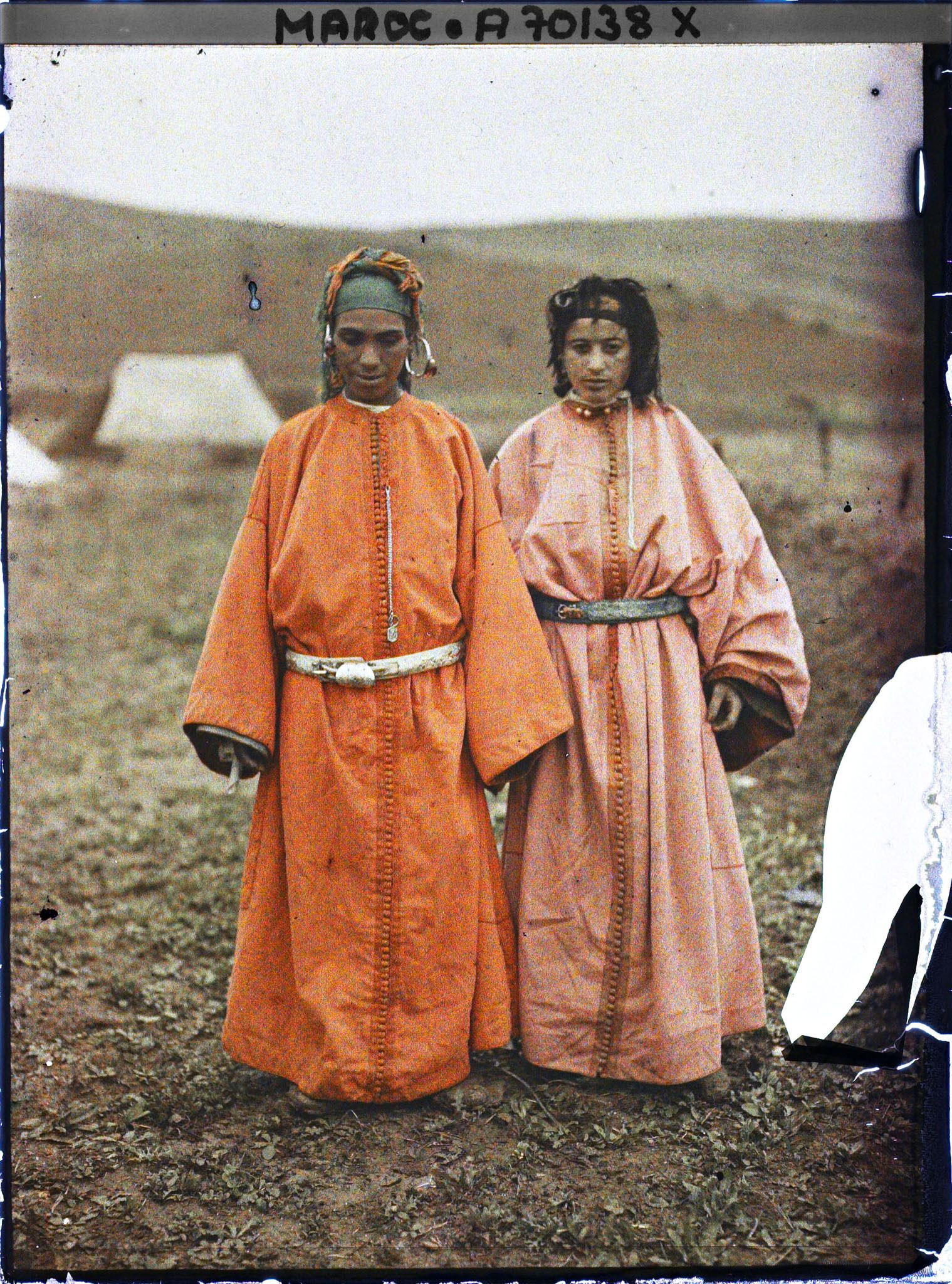 Image représentant Deux femmes, probablement juives