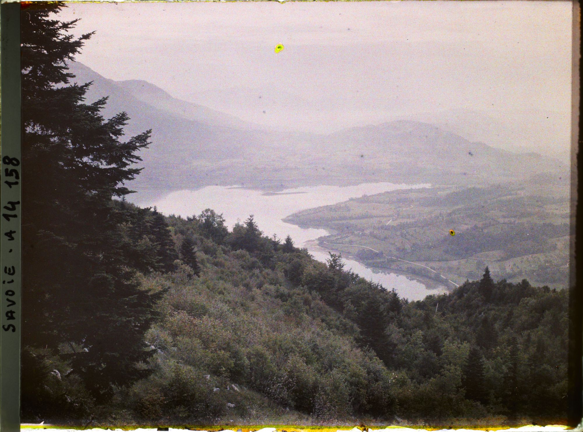 Image représentant Vue vers le lac d'Aiguebelette