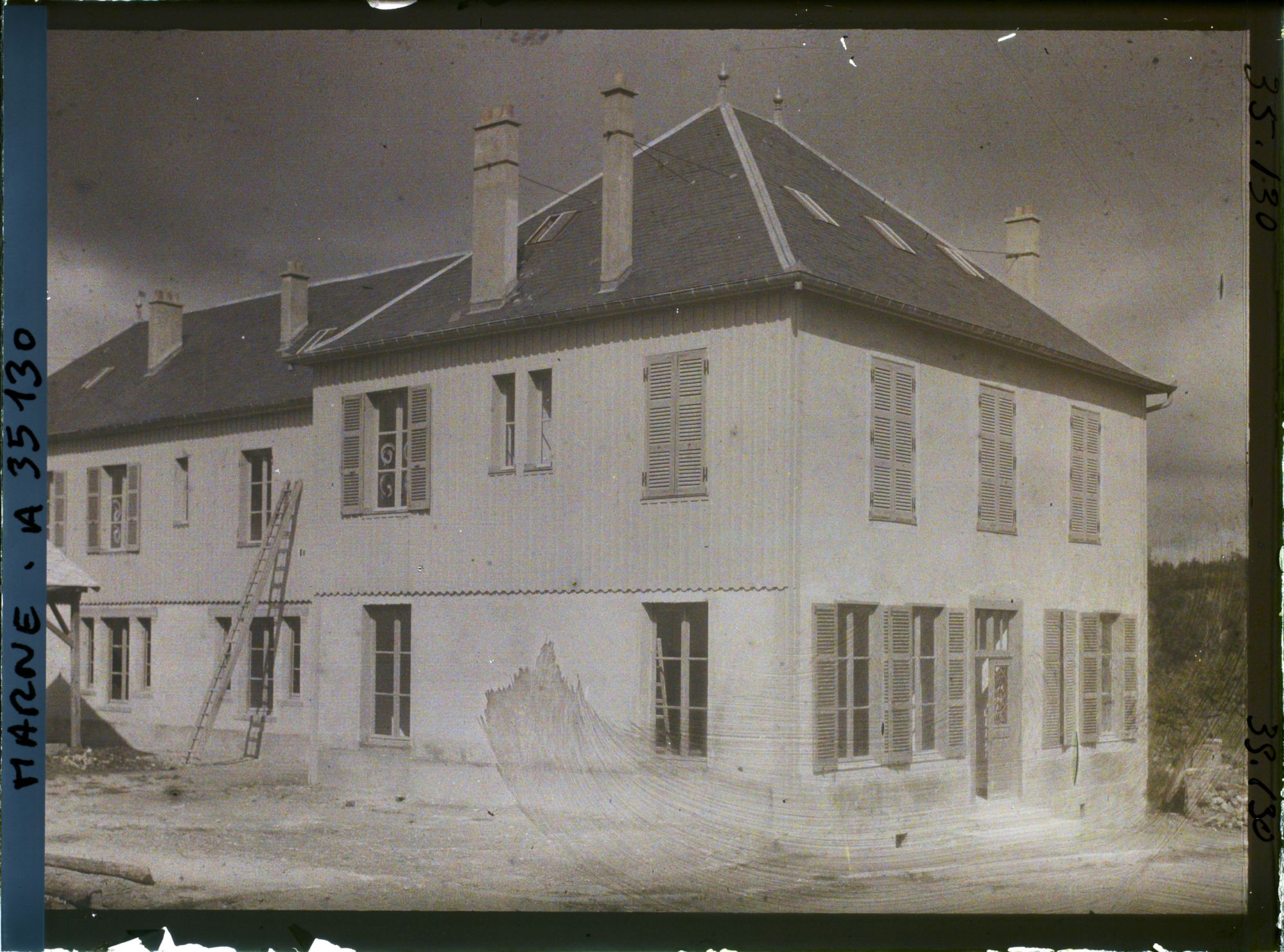 Image représentant France, Vienne le Château , Nouvel Hôpital ; construction de l'hôpital