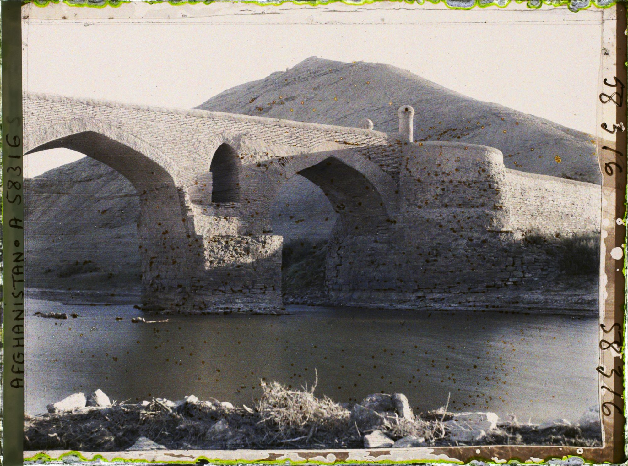 Image représentant Afghanistan, Tir-Pool, Effet du soir sur le grand Pont
