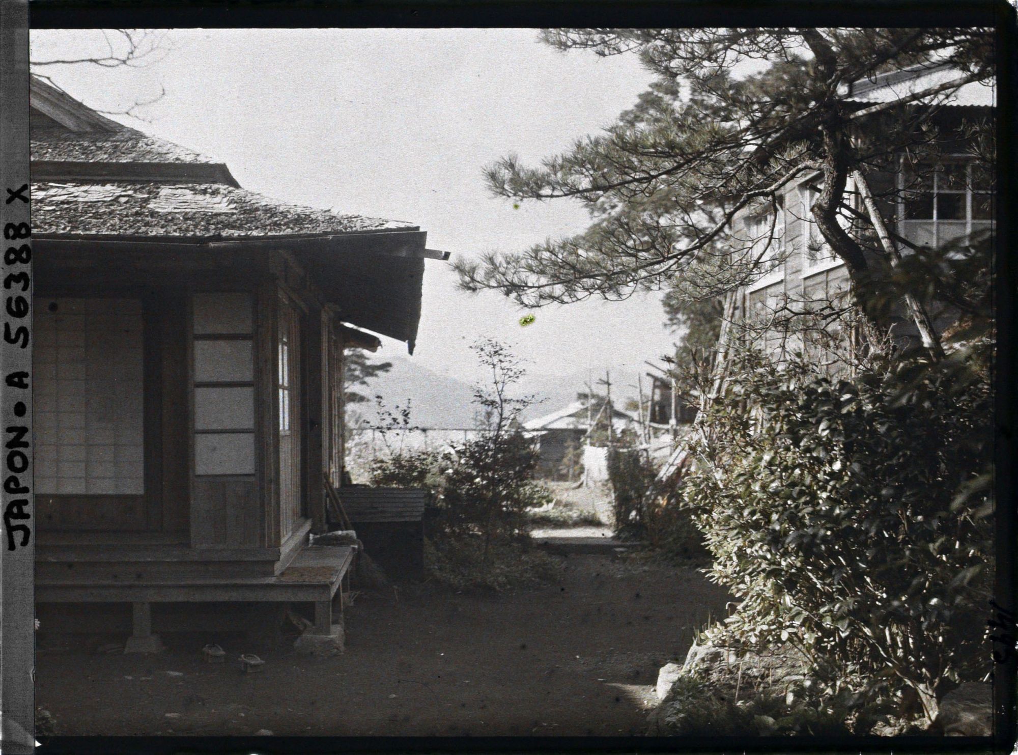 Image représentant Village sur les bords du lac Ashinoko