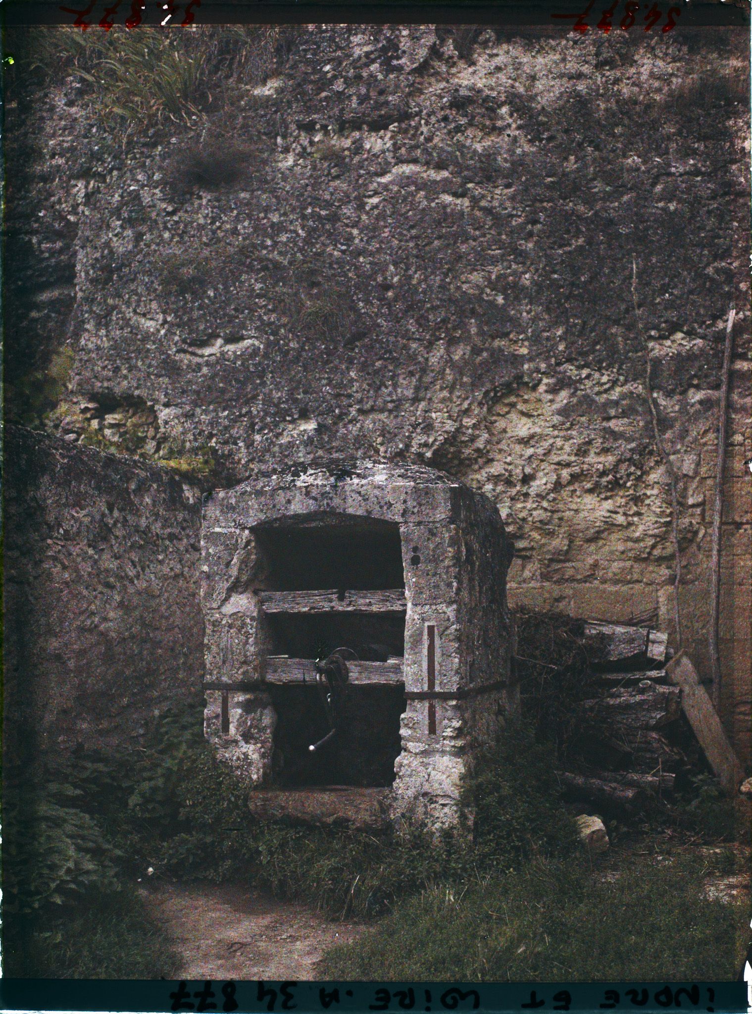 Image représentant Puits dans une cour