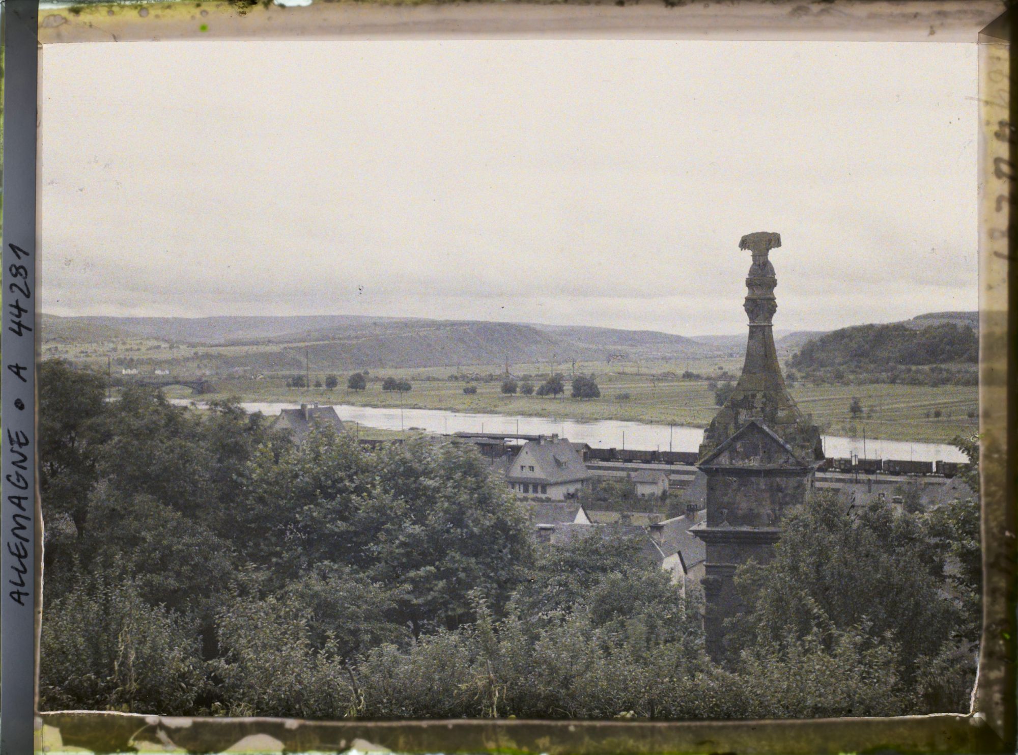 Image représentant Allemagne, Igel (Moselle), Le Mont Romain et Vallée de la Moselle