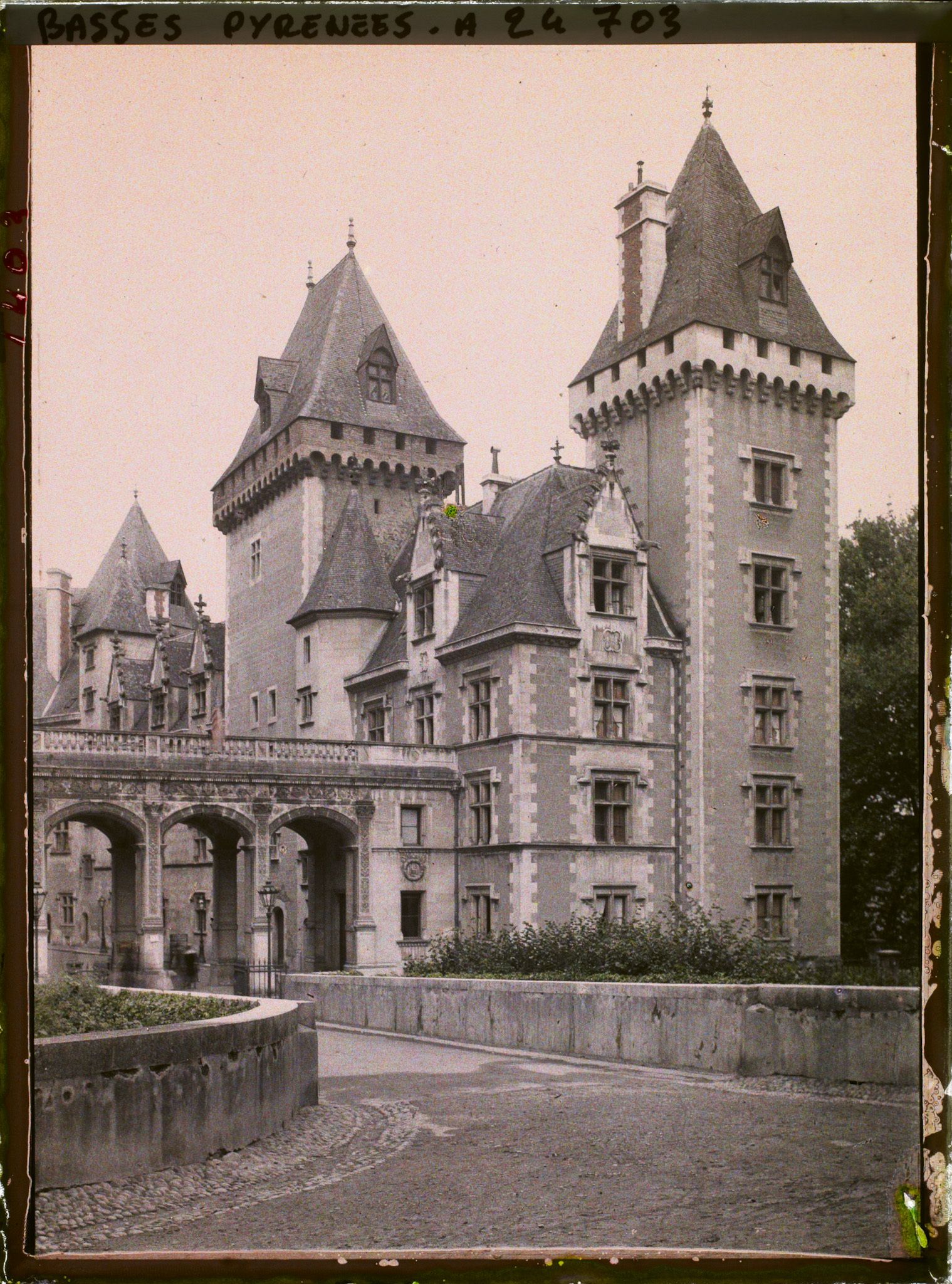 Image représentant France, Pau, Le Château (façade Est)