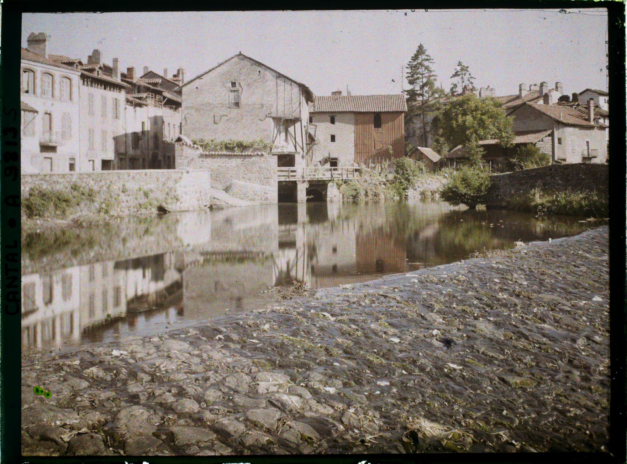 Image représentant La cascade du Gravier, quartier du Pont Rouge