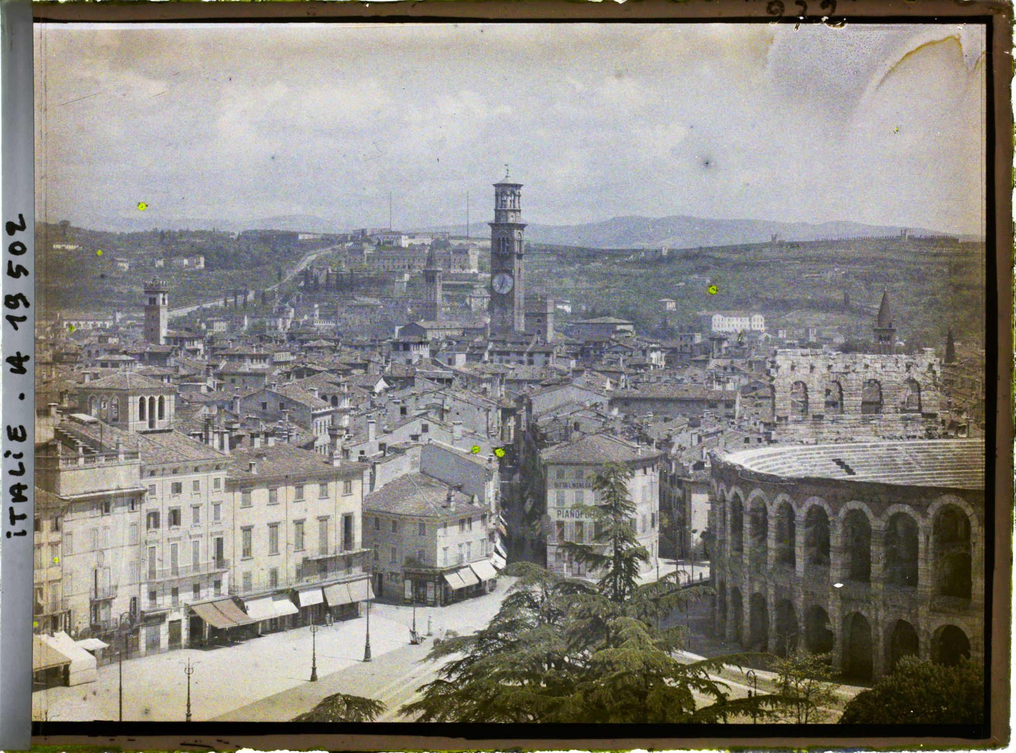 Image représentant Vue rapprochée de la Place Bra