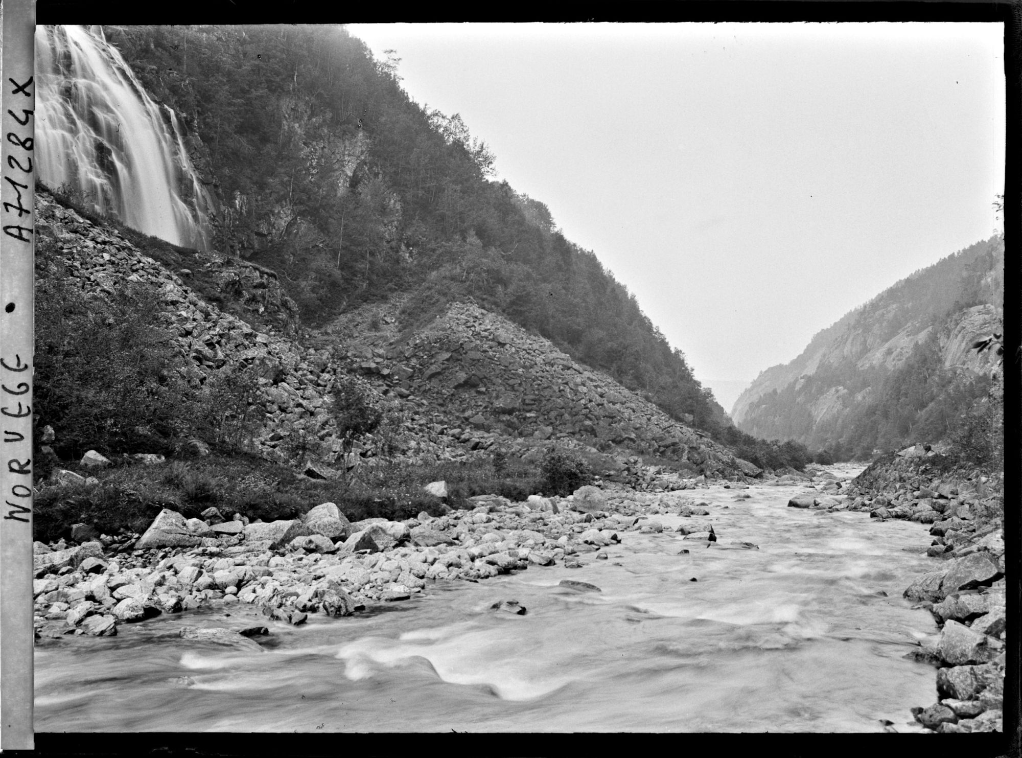 Image représentant Cours d'eau aux environs de Rjukan