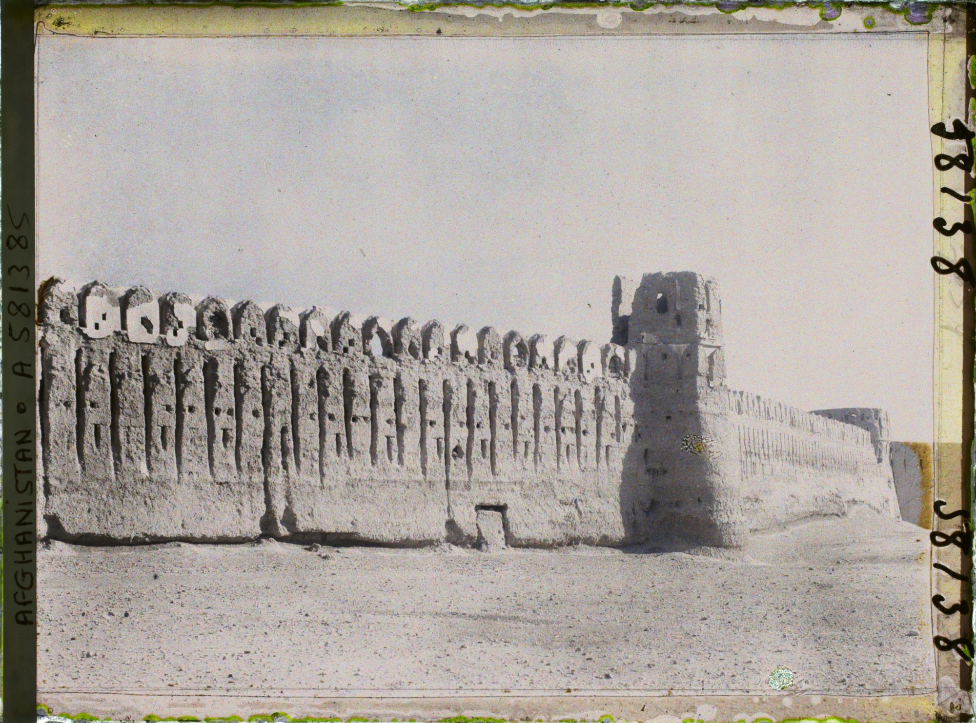 Image représentant Les murs de la forteresse