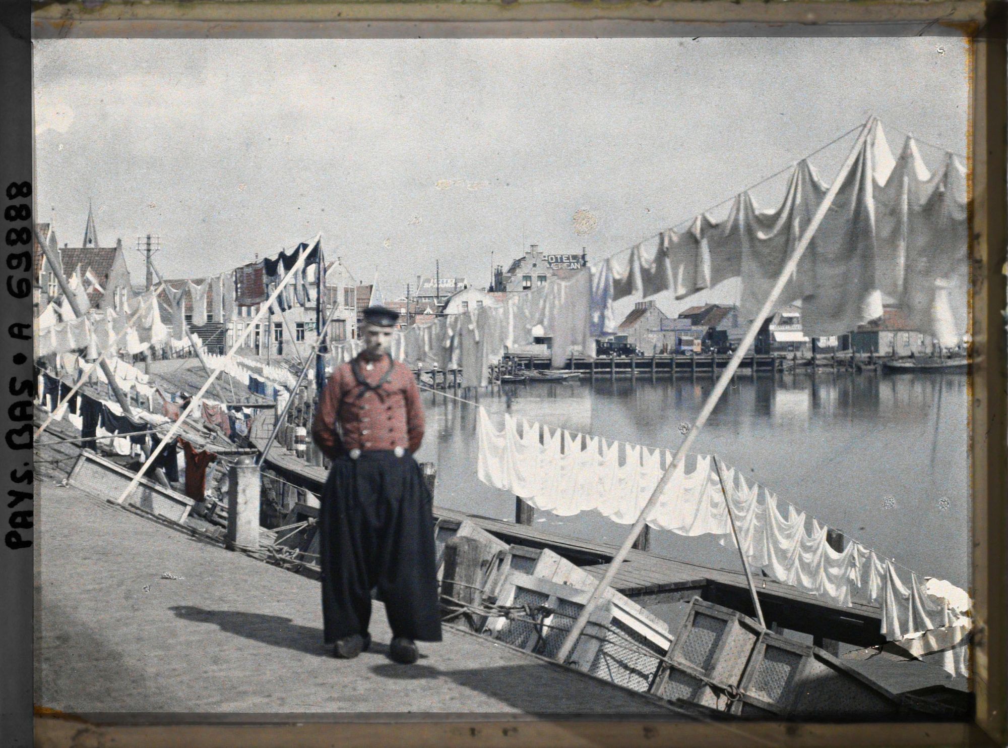 Image représentant Le port, côté sud