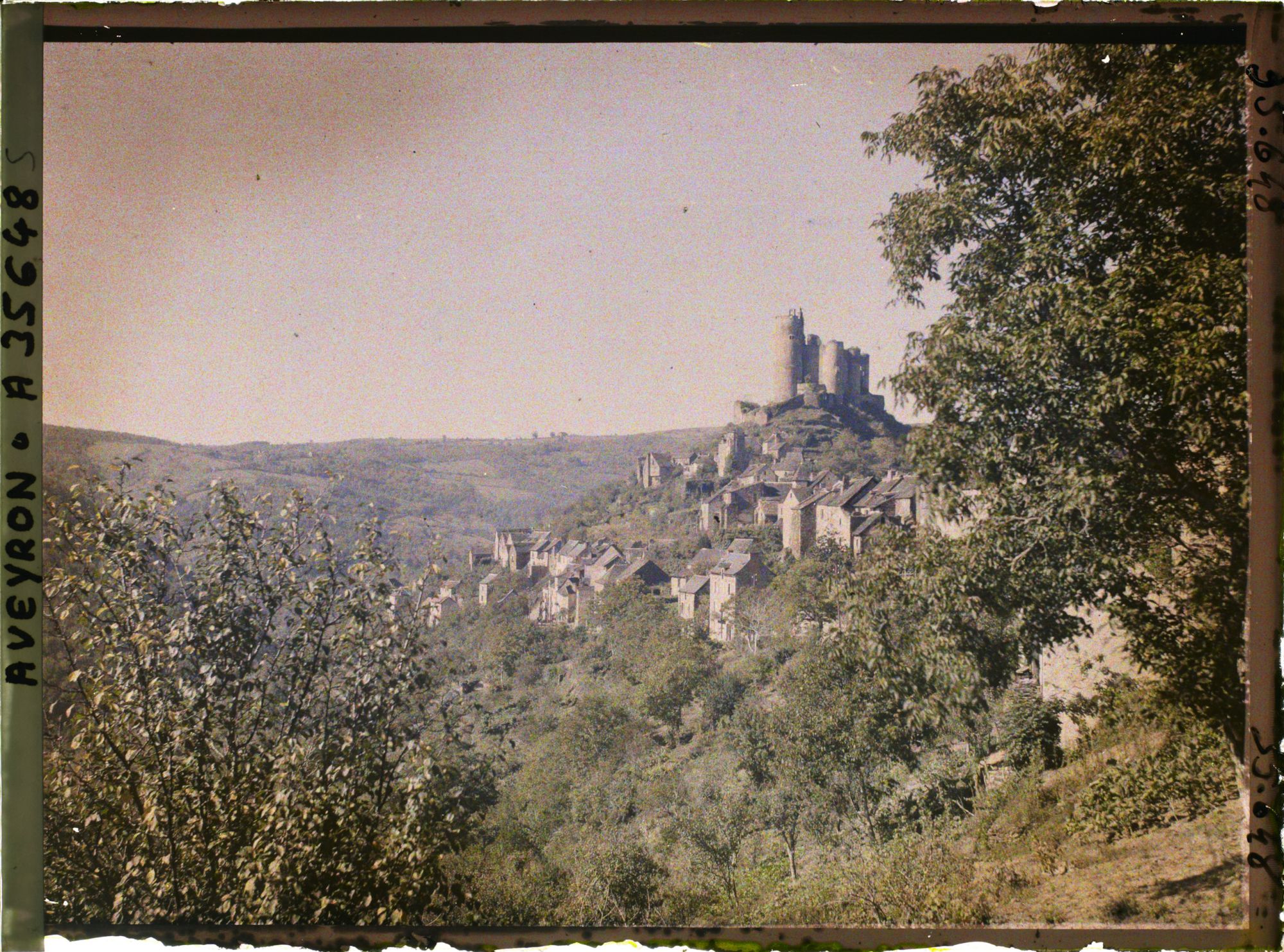 Image représentant Vue de la ville avec la forteresse