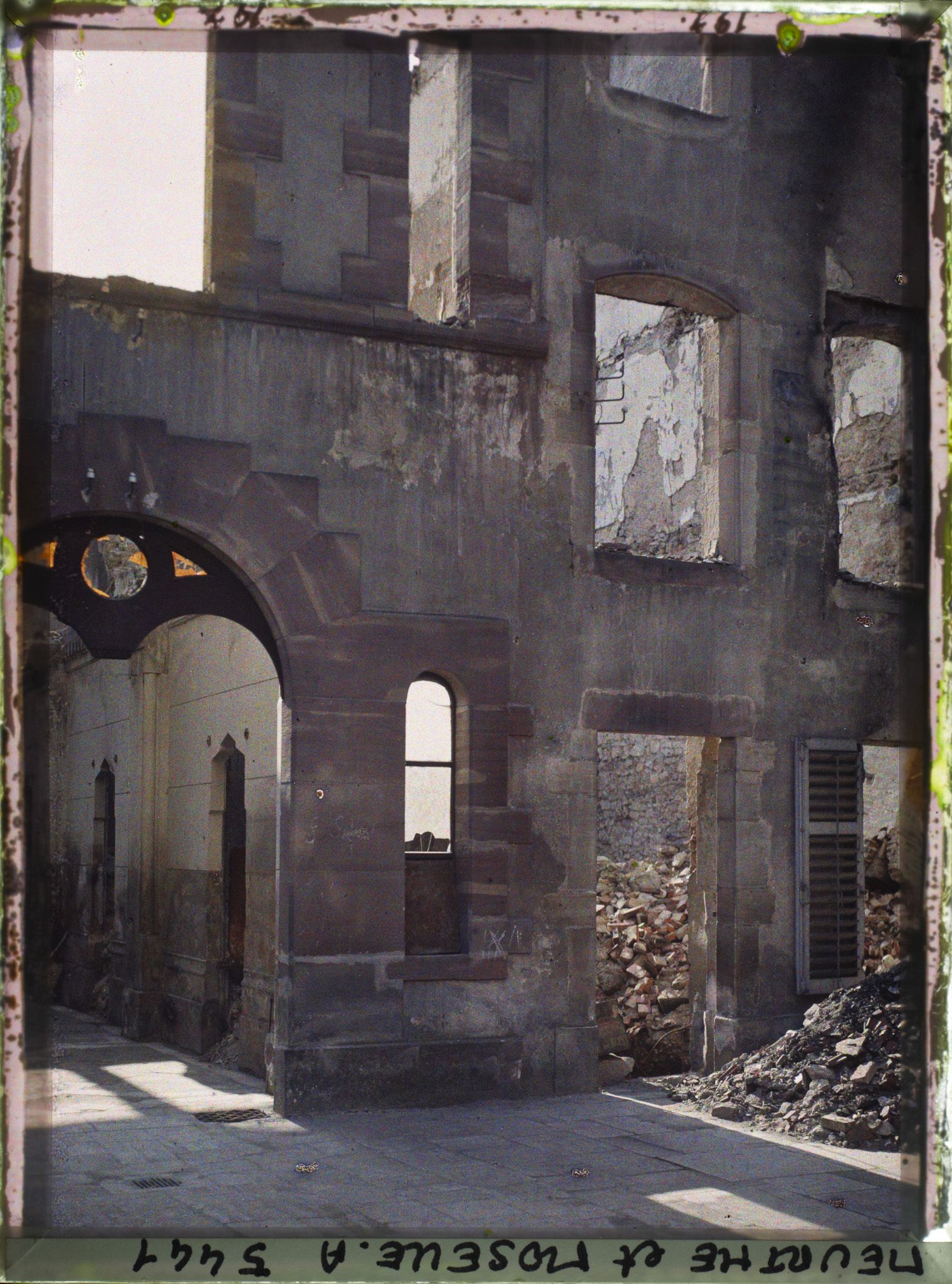 Image représentant France, Lunéville, L'Intérieur de la Synagogue.