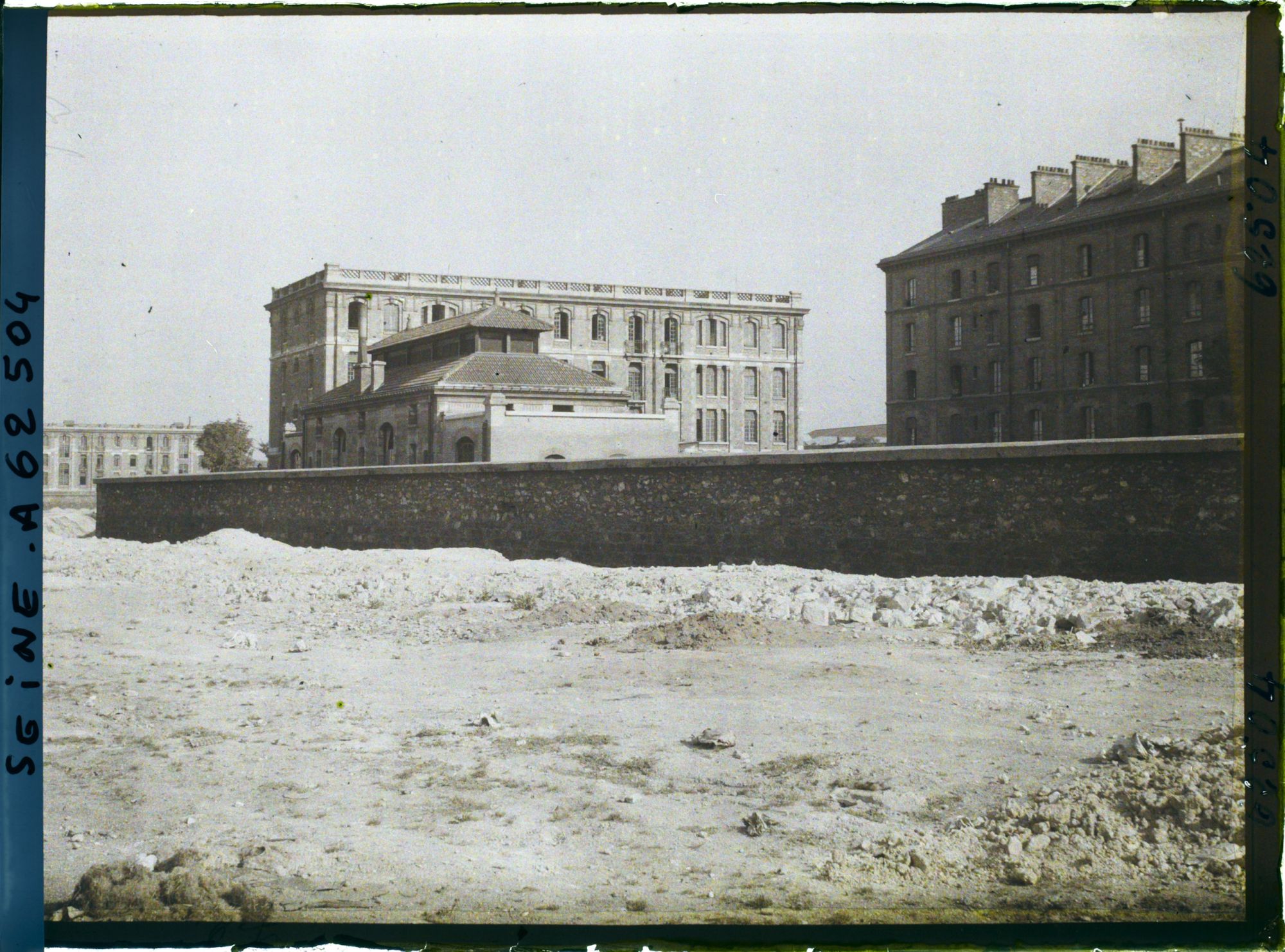 Image représentant La zone des anciennes fortifications à la caserne de Clignancourt