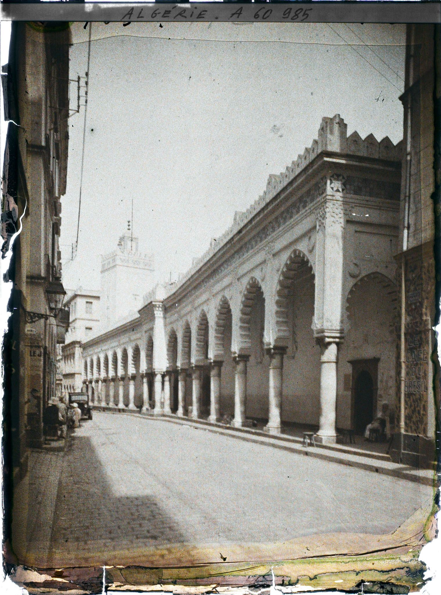 Image représentant La rue de la Marine et la Grande Mosquée