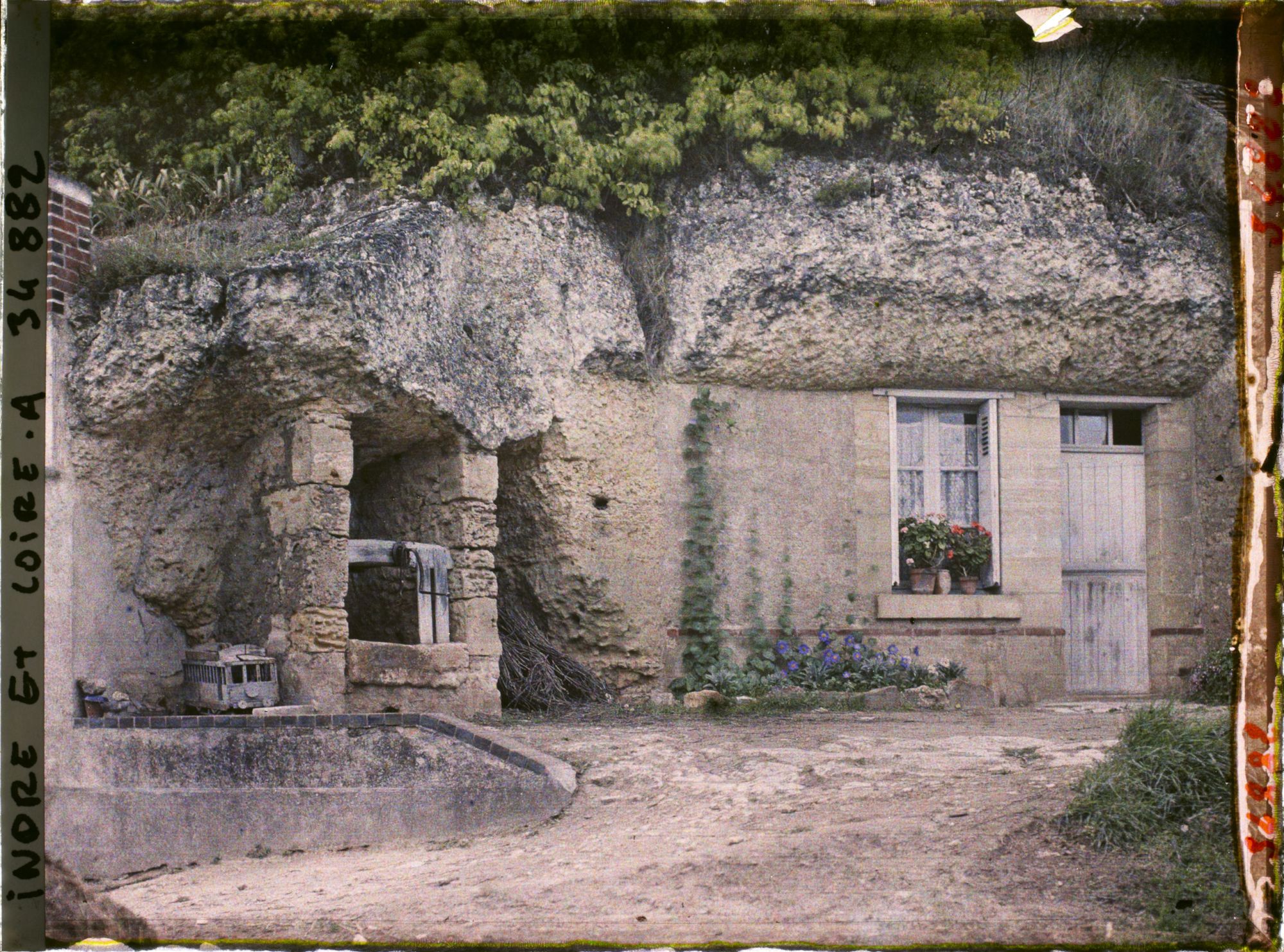 Image représentant Puits et habitation troglodyte