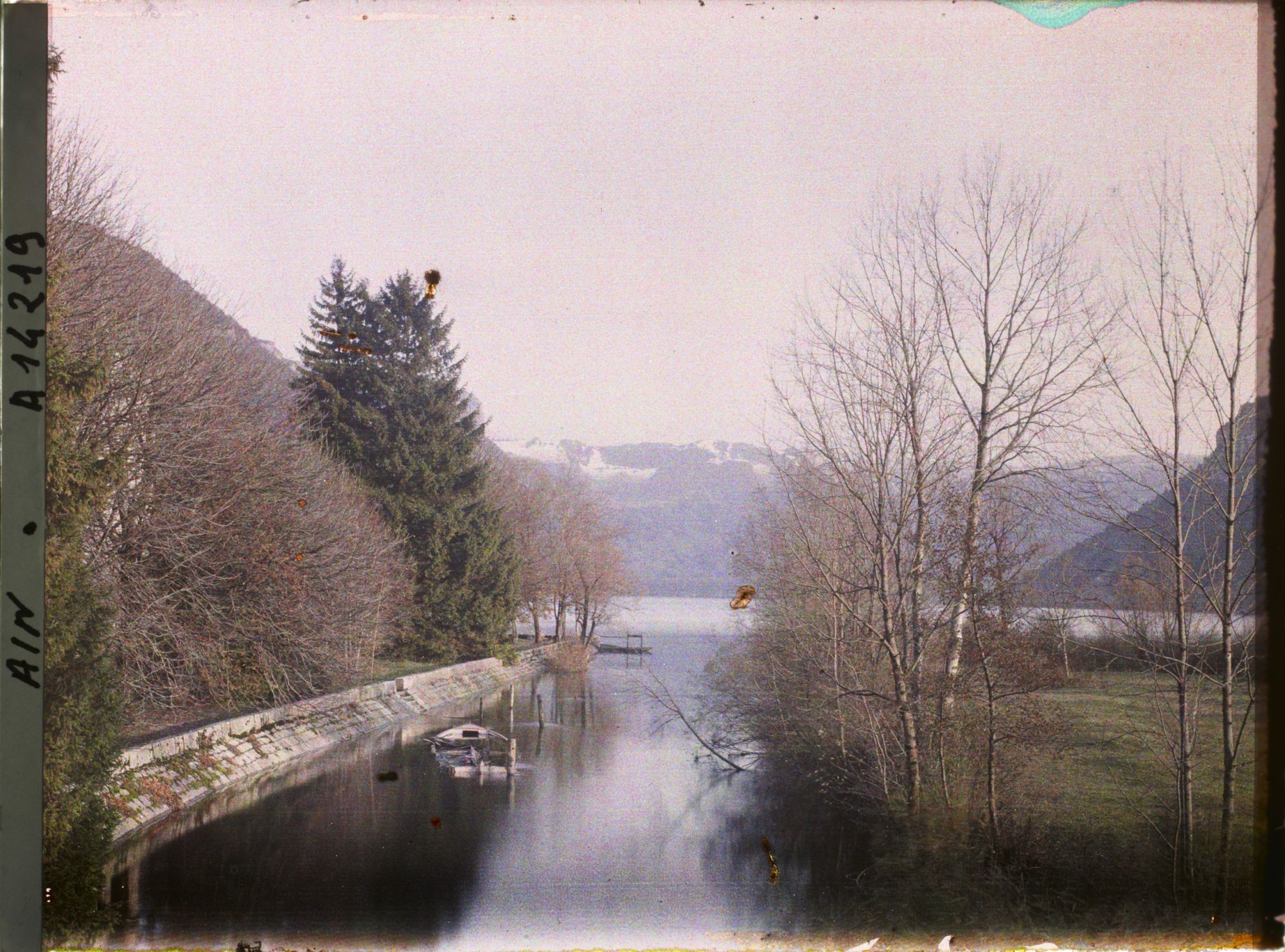 Image représentant Le bord du lac de Nantua