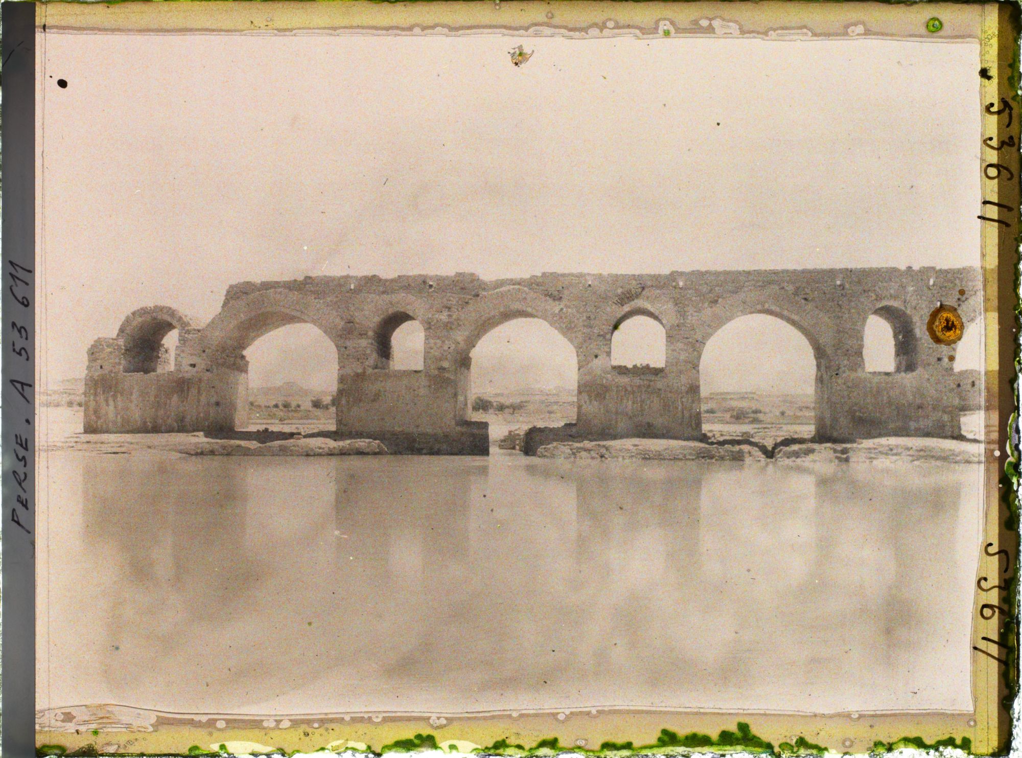 Image représentant Vestiges du Band-e Kaisar,pont-barrage sassanide sur le fleuve Karoun