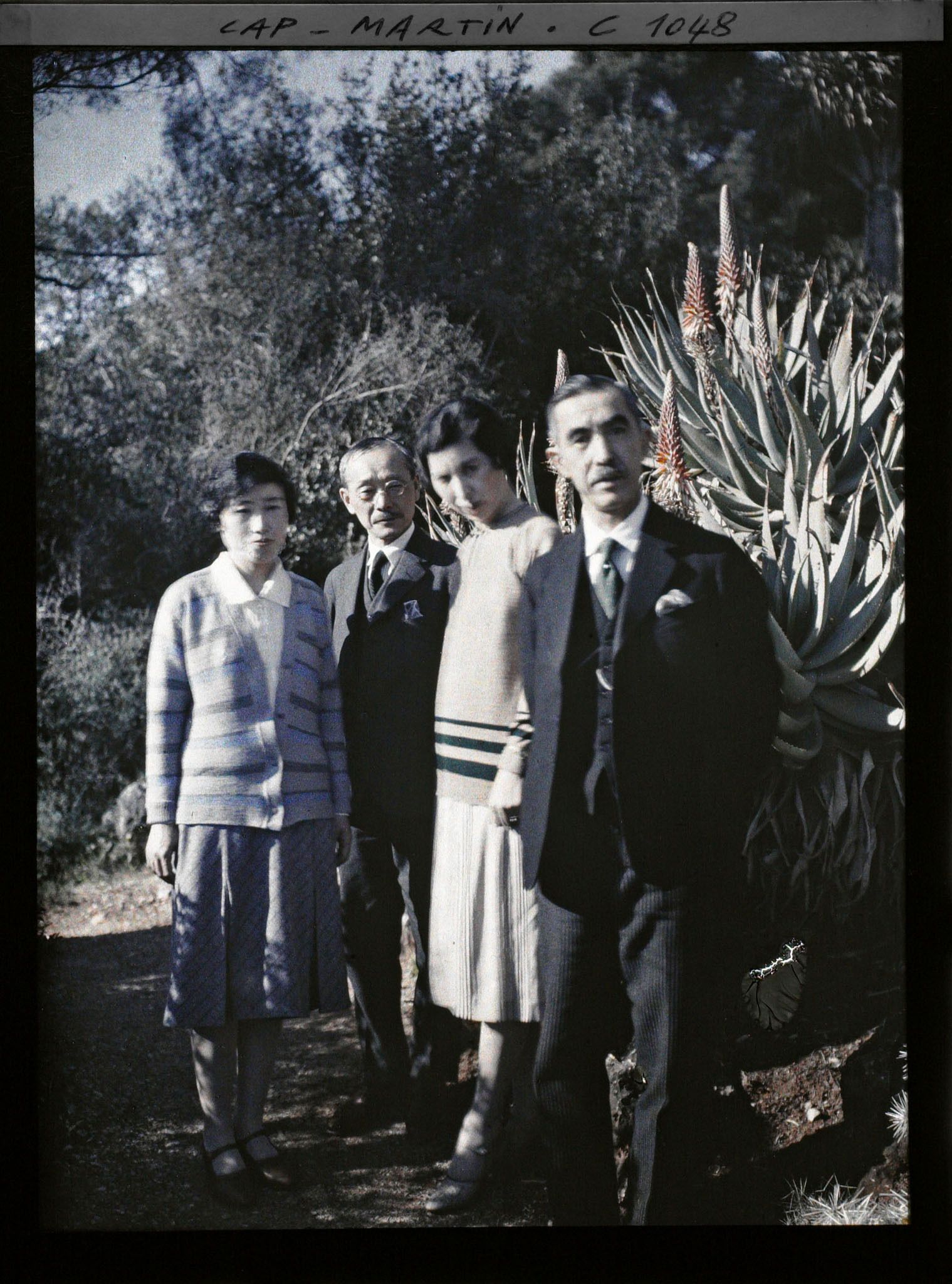 Image représentant La suite du prince et de la princesse de Corée, invités par Albert Kahn