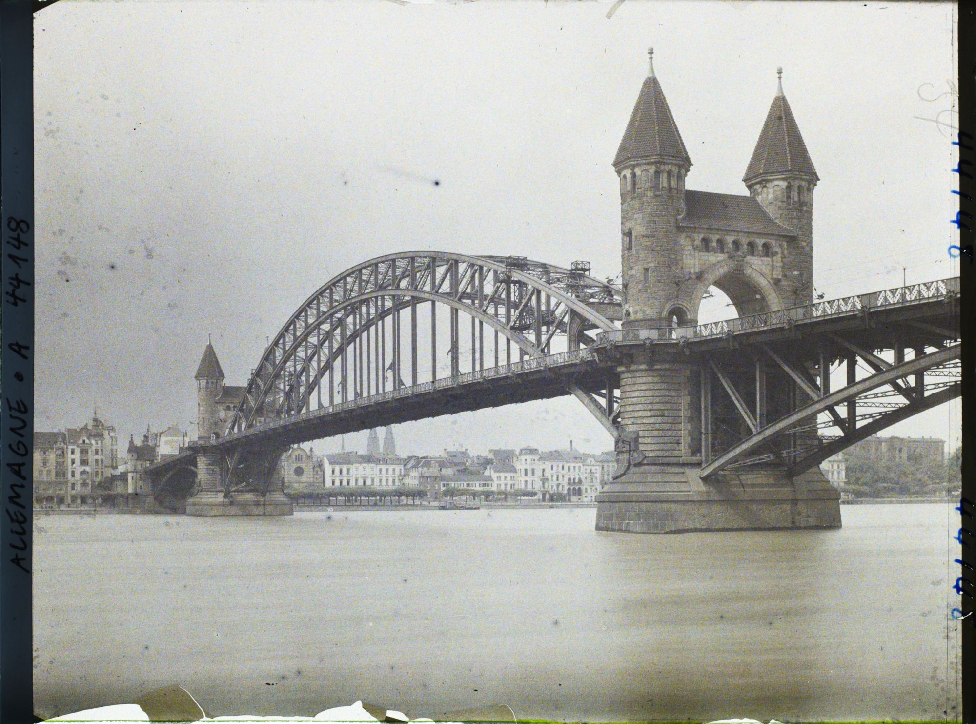Image représentant Allemagne, Bonn, Le Grand Pont vu de la rive droite