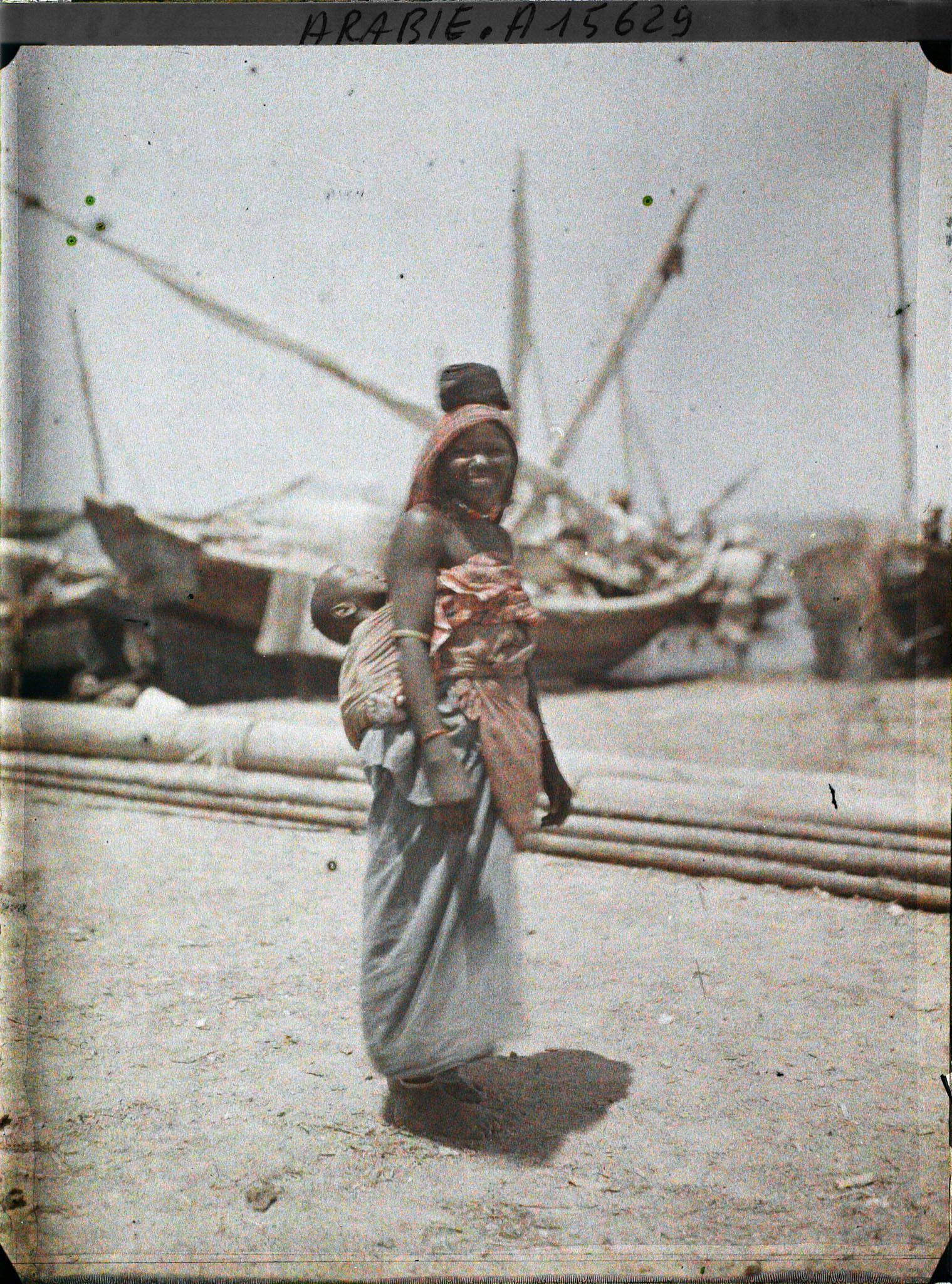 Image représentant Une jeune femme et son enfant