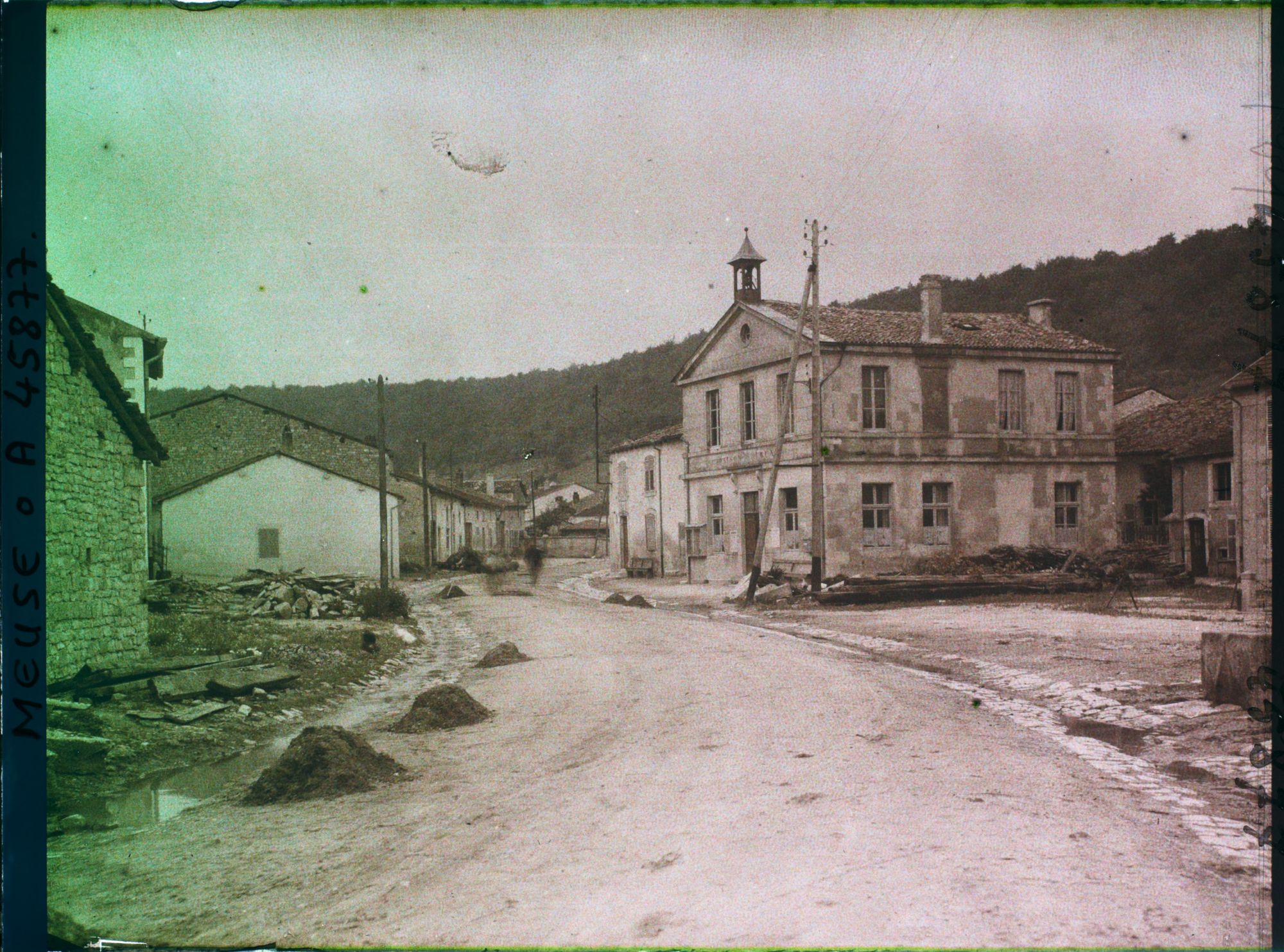Image représentant France, Viéville - sous les - côtes, Grande rue vers la Mairie