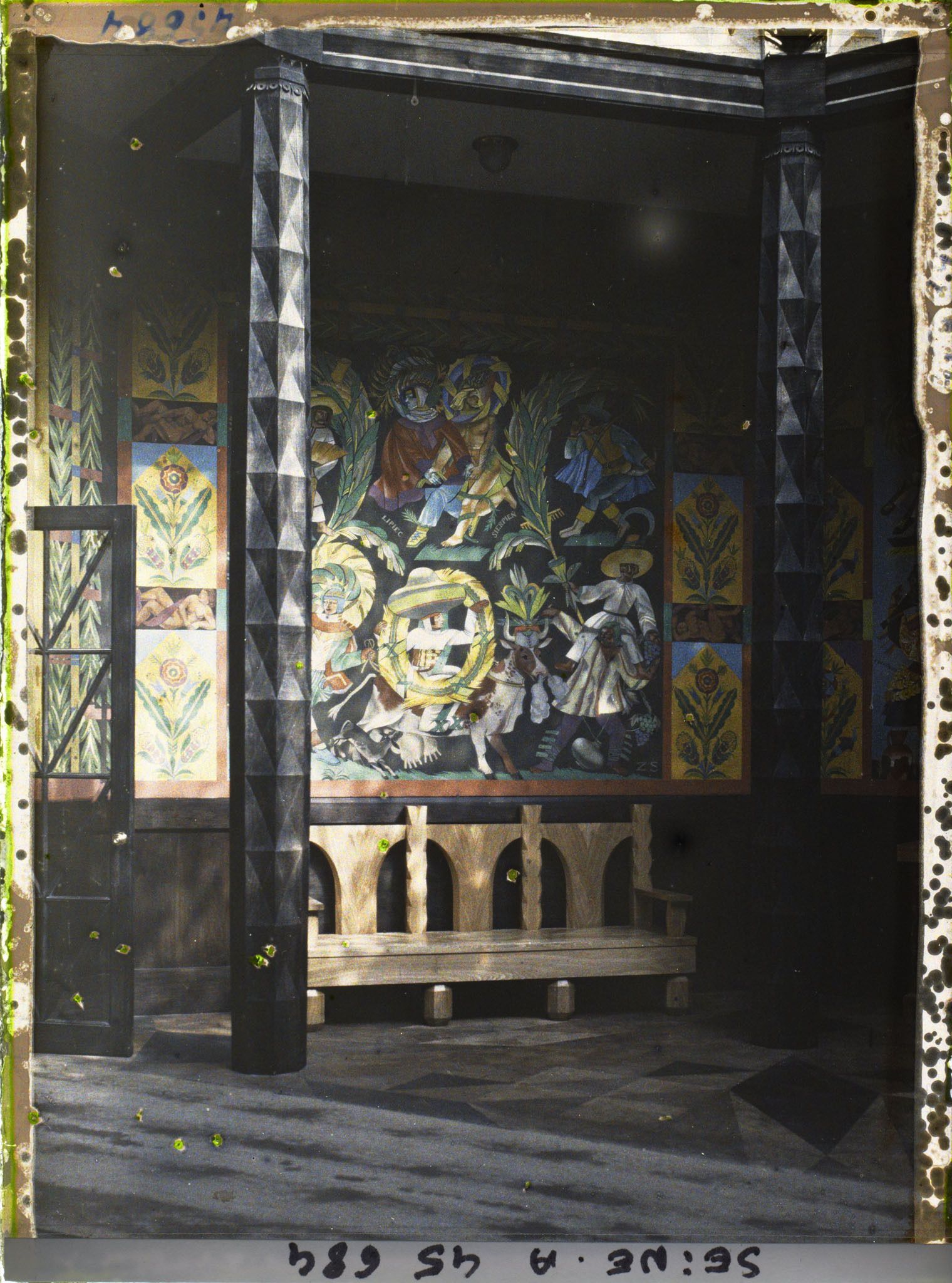 Image représentant L'Exposition des arts décoratifs, Pavillon de la Pologne, sur le Cours-la-Reine, salon d'honneur