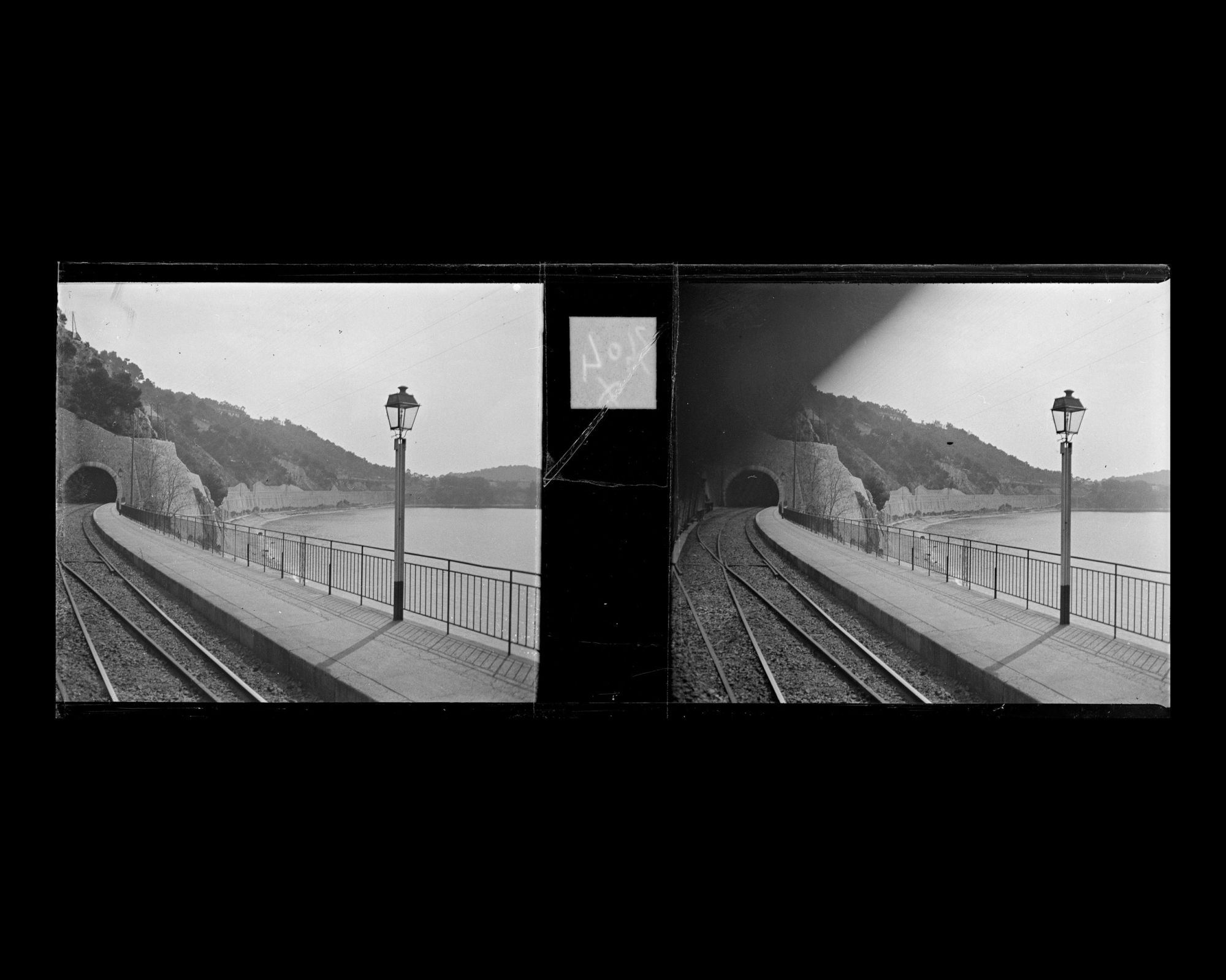 Image représentant Le quai de la gare de Villefranche