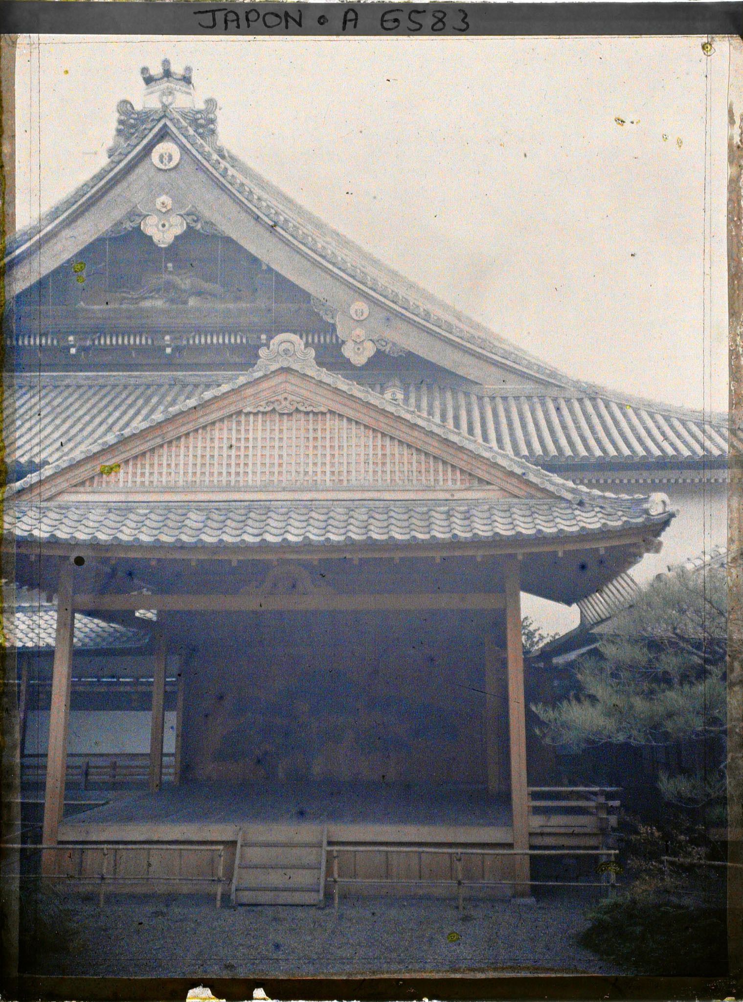Image représentant Scène de théâtre Nô du temple Bukkô-ji