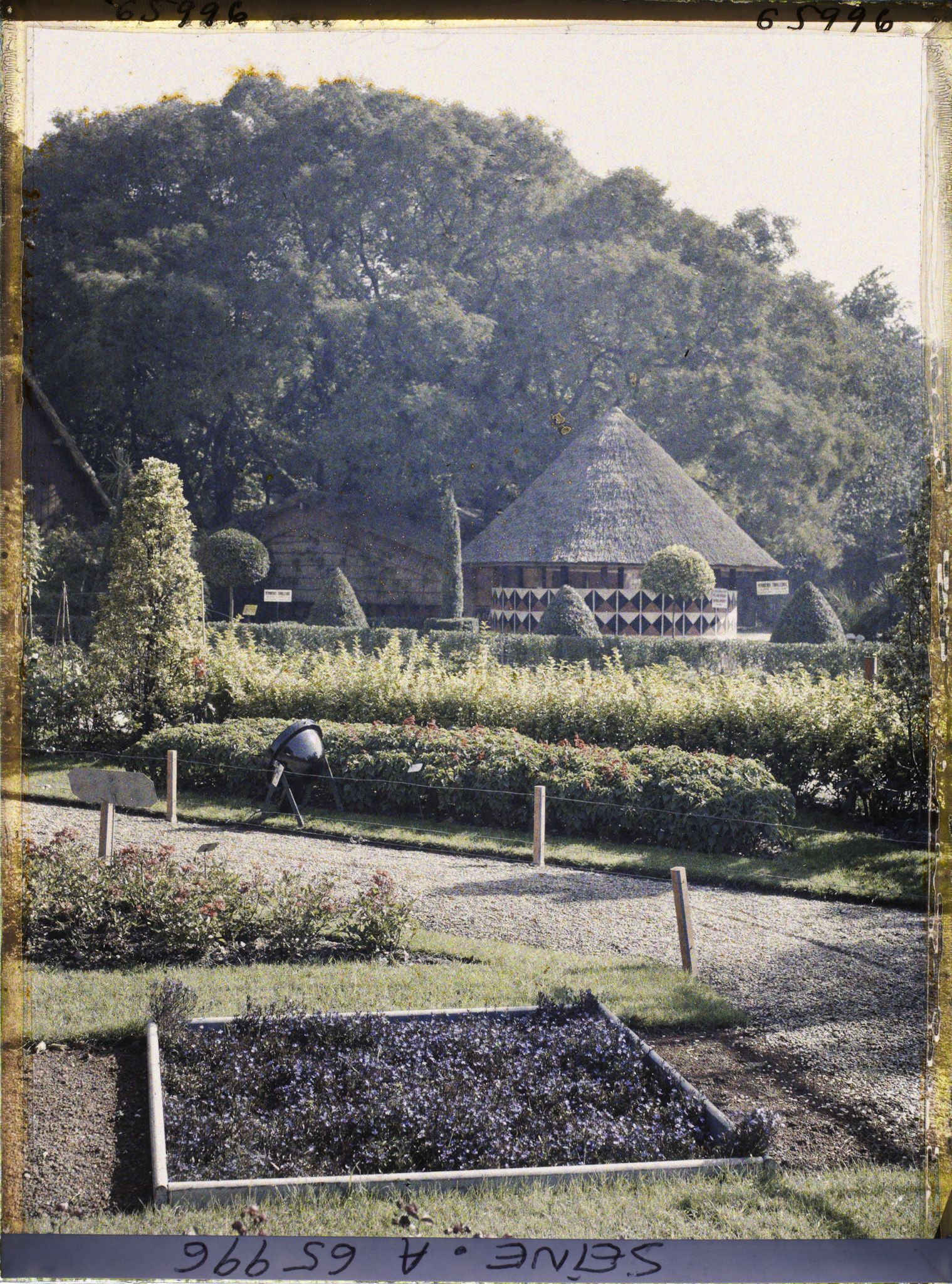 Image représentant L'Exposition Coloniale Internationale de 1931, un pavillon de l'Afrique équatoriale française (A.E.F.)