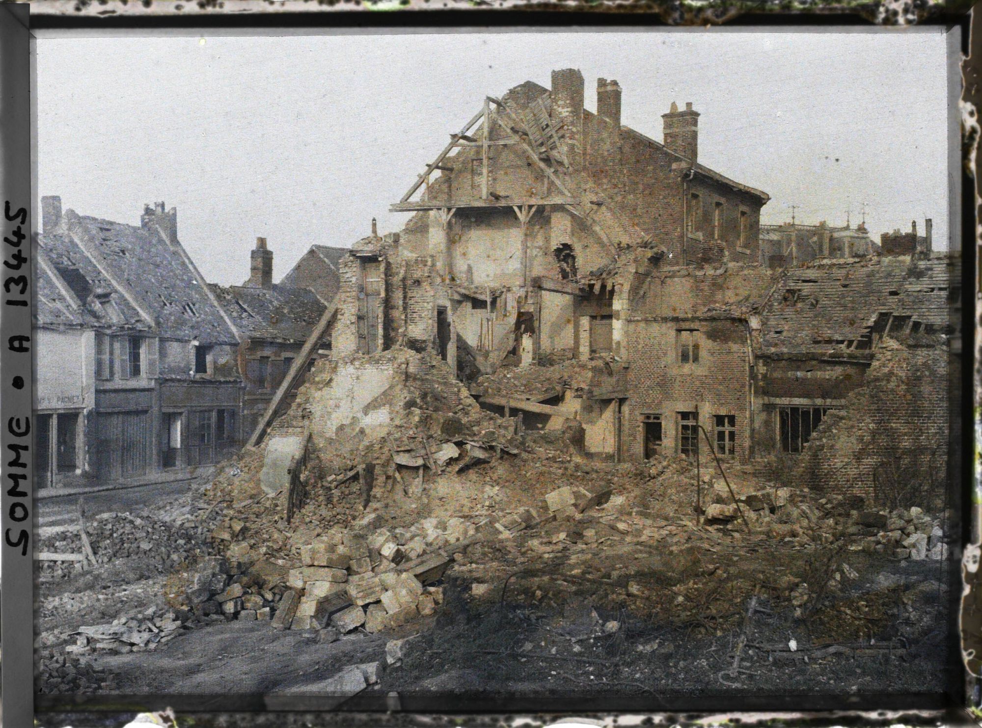 Image représentant France, Ham, Maisons détruites