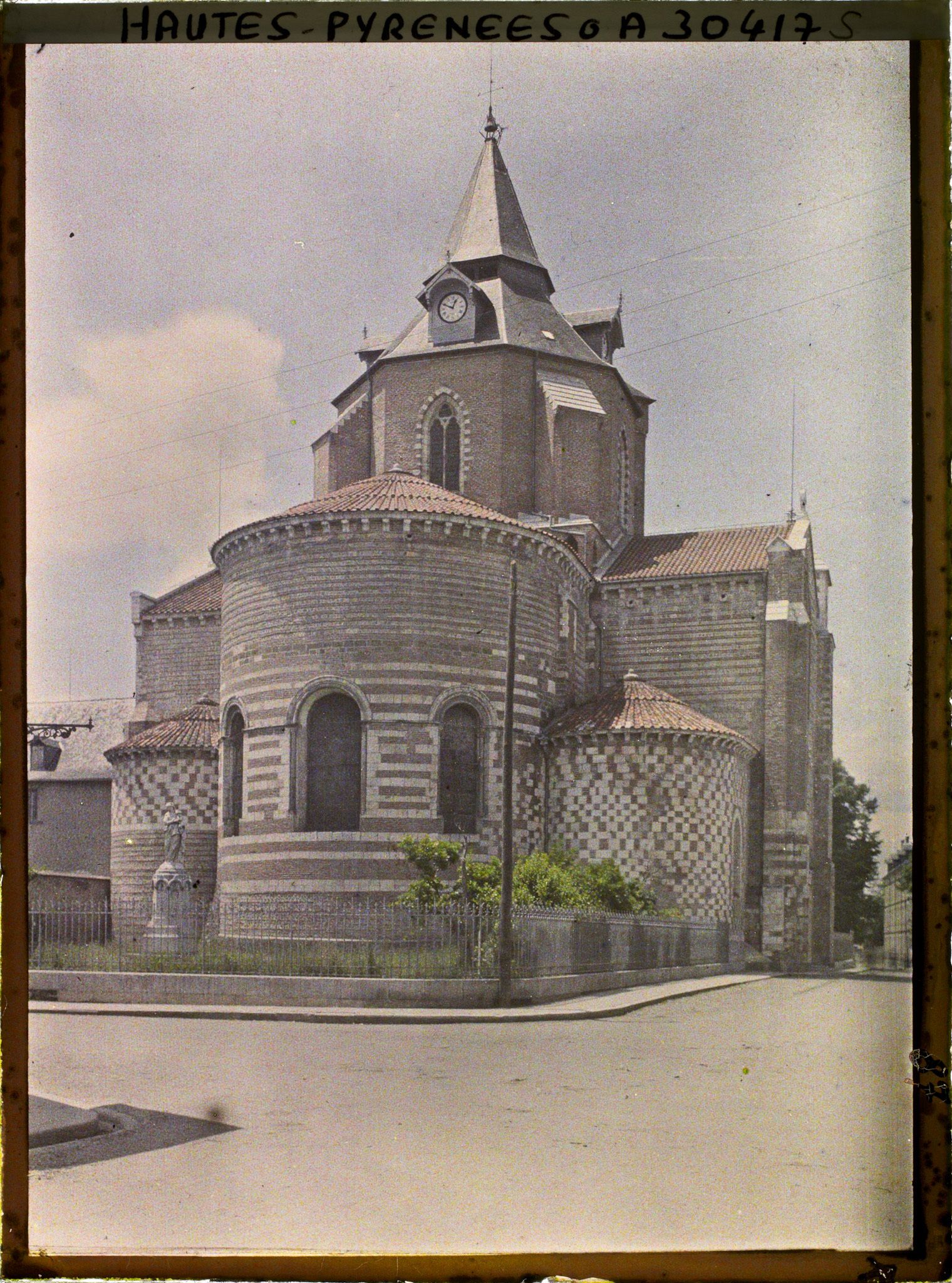 Image représentant France, Tarbes, Cathédrale