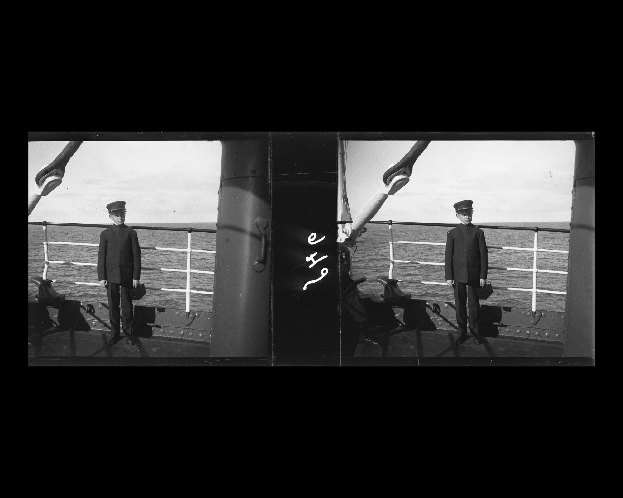 Image représentant Un jeune membre de l'équipage (?)