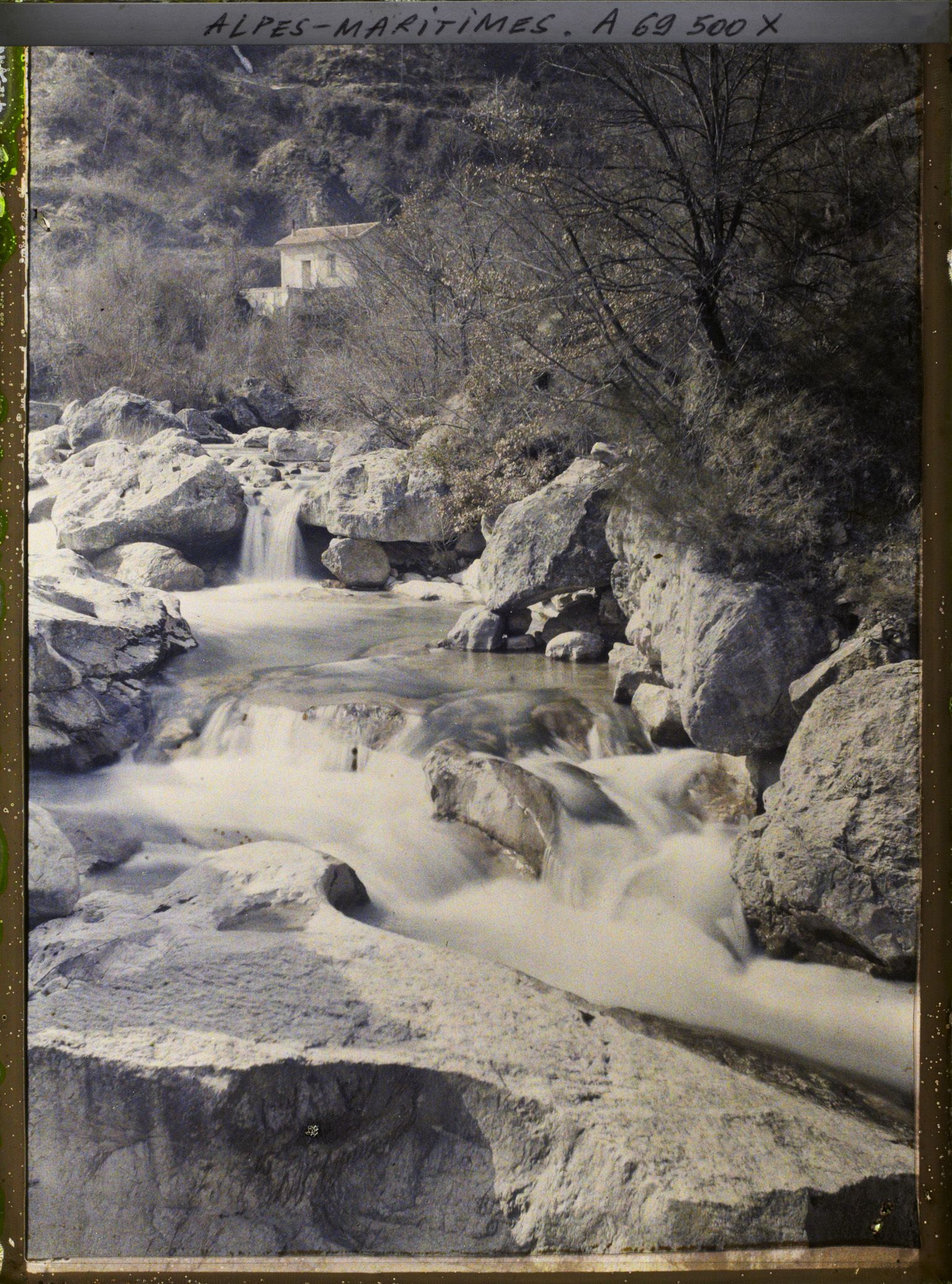 Image représentant Cascade sur les rives du Loup