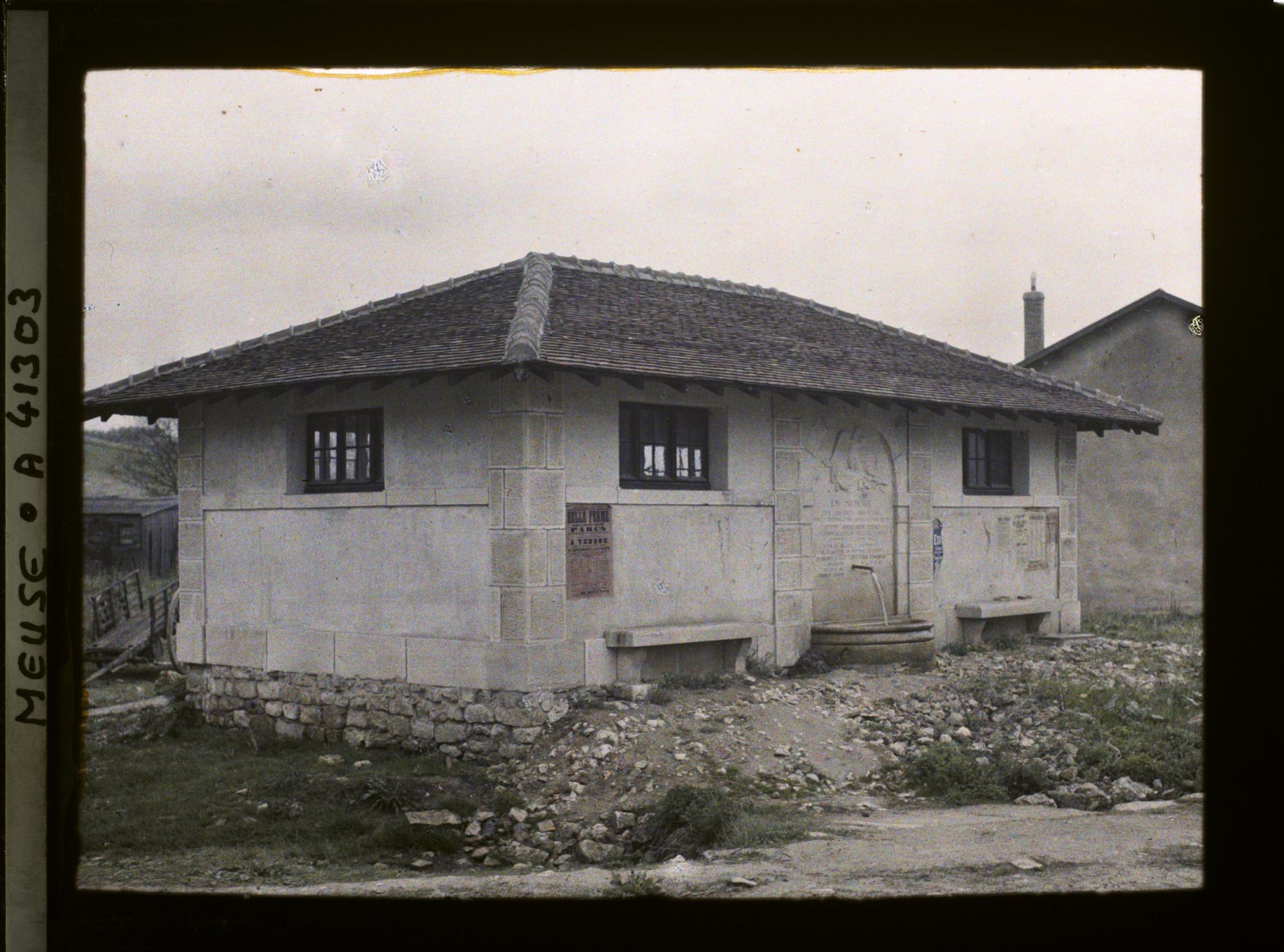 Image représentant France, Apremont (Woëvre), Adduction d'Eau offerte par la Ville de Holyoke. (Etats Unis)