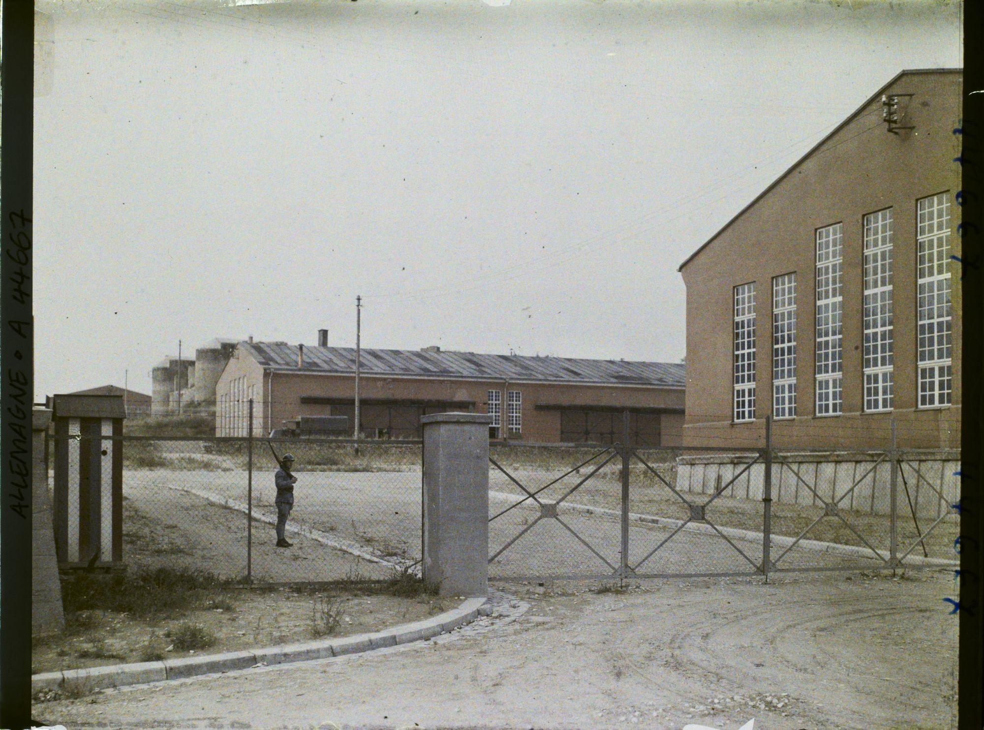 Image représentant Allemagne, Mayence, Garage de la Caserne Giraudon