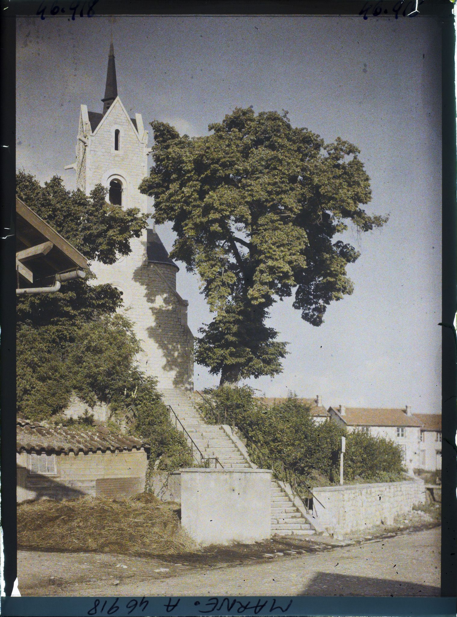 Image représentant France, St Thomas Marne (76 h), L'Eglise vue de la Rte de Servon