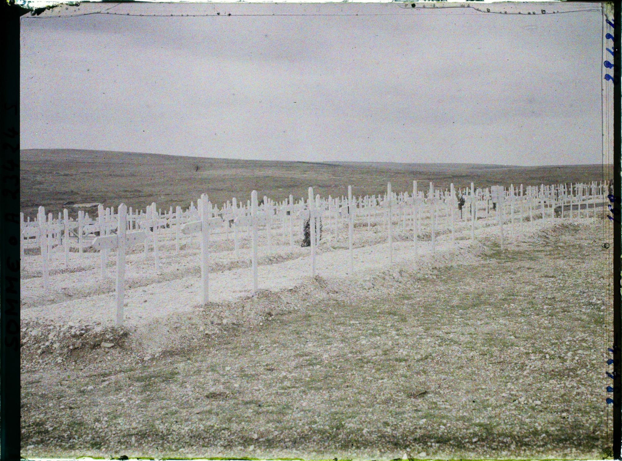 Image représentant France, Hein Monacu, Une partie du Cimetière Français de l'Ouvrage