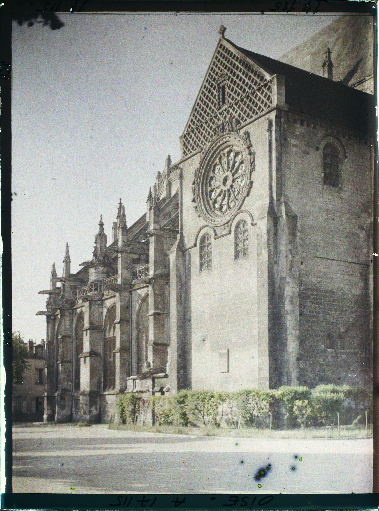 Image représentant France, Beauvais, La partie centrale de St Etienne Coté Nord