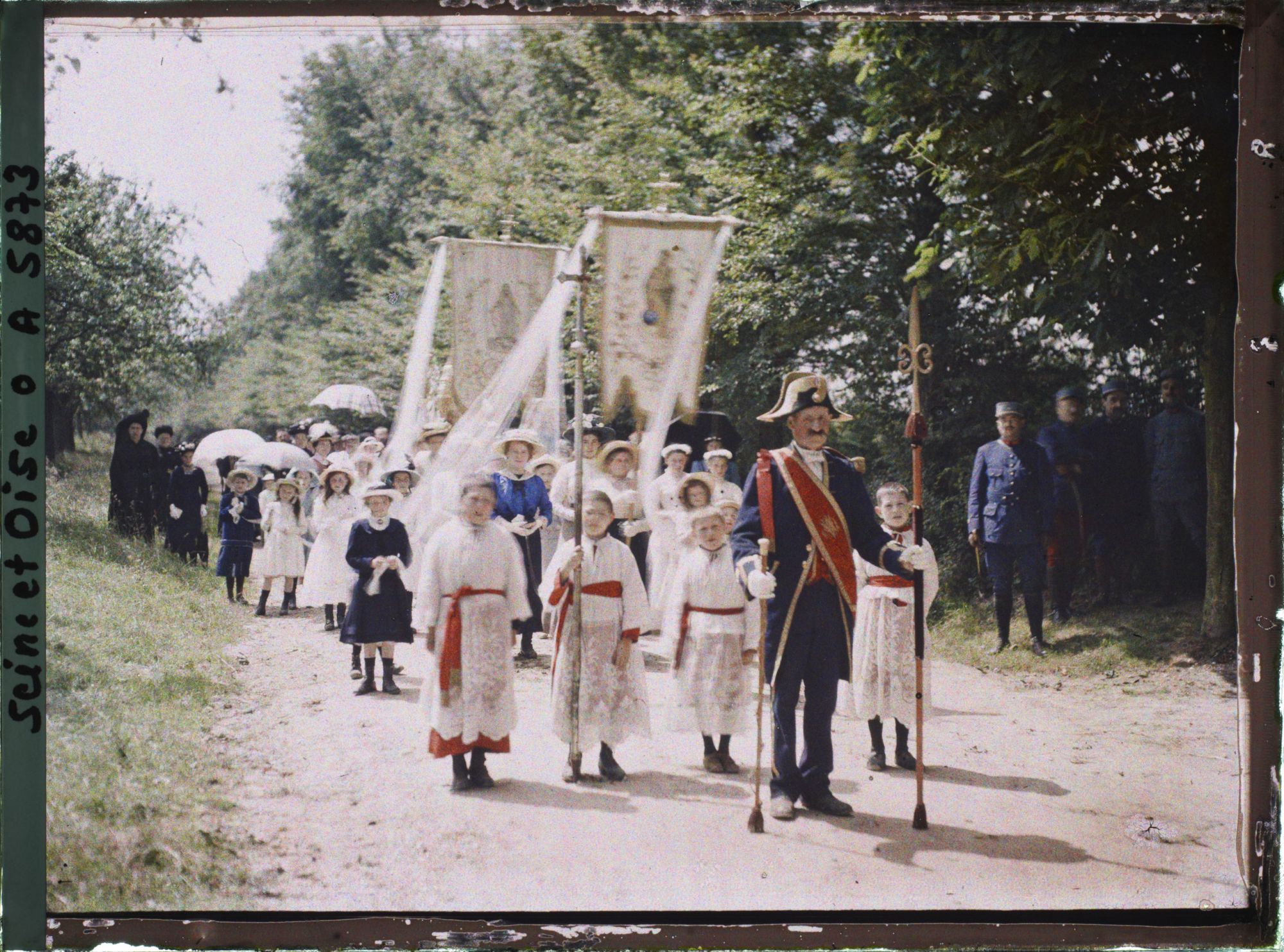 Image représentant France, Méry, Procession