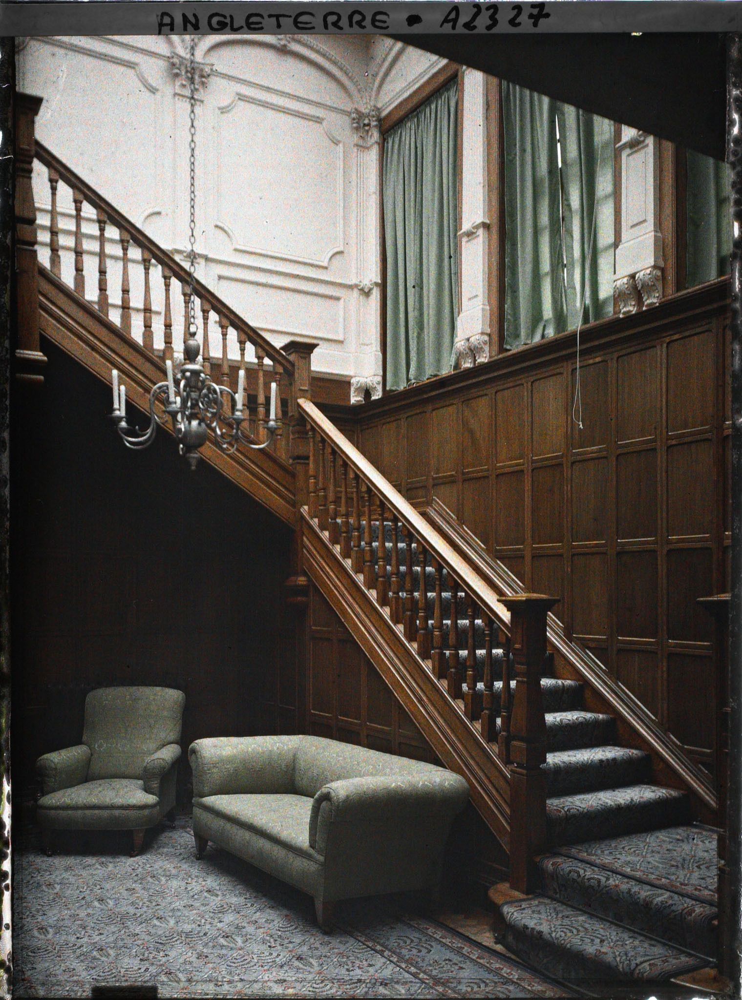 Image représentant Une partie du salon de la villa d'Albert Kahn