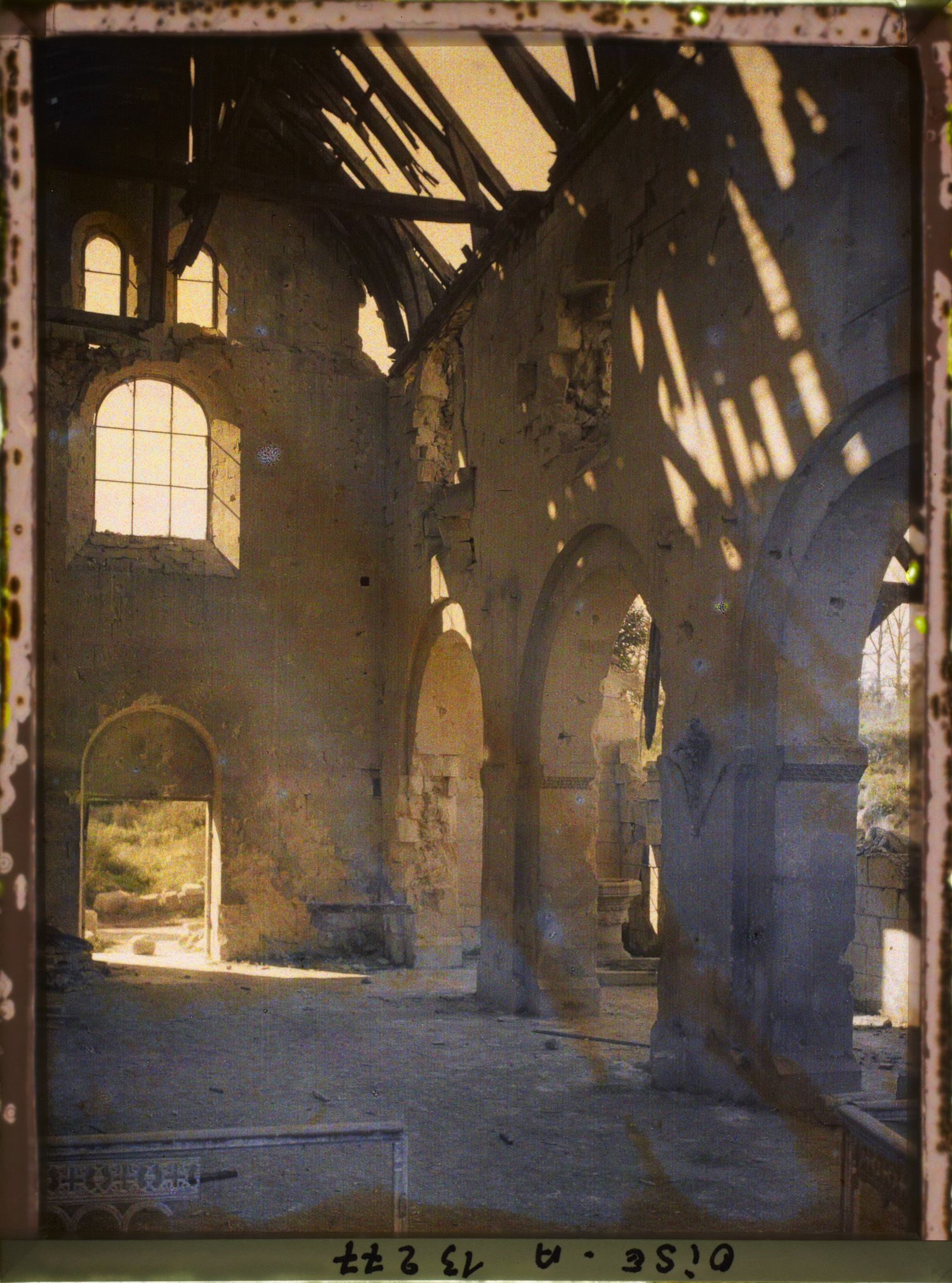 Image représentant France, Tracy-le-Val, Eglise (Intérieur)
