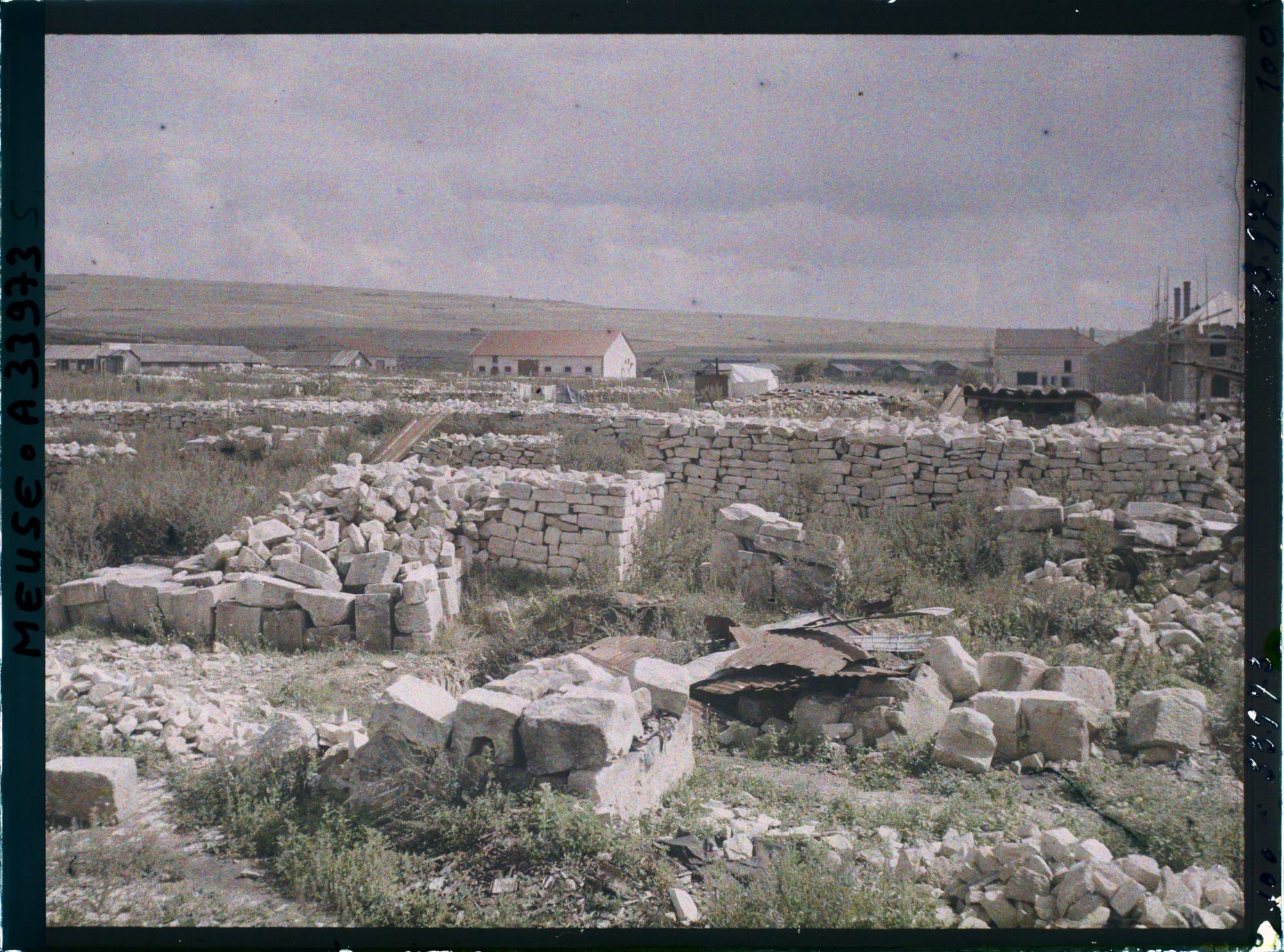 Image représentant France, Bras, Ruines et reconstructions, vue prise vers le Sud Est