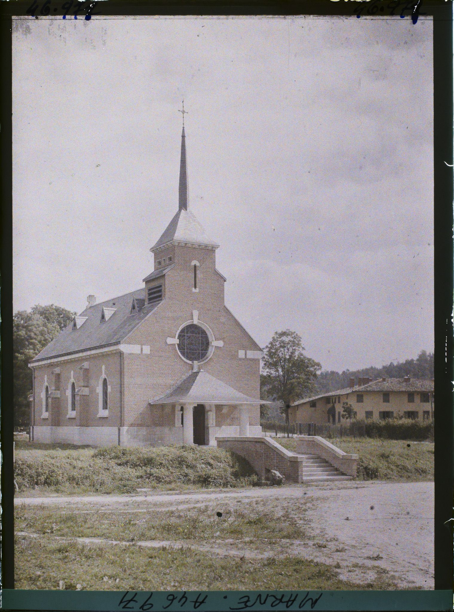 Image représentant France, La Harazée Marne (60 h), L'Eglise reconstruite