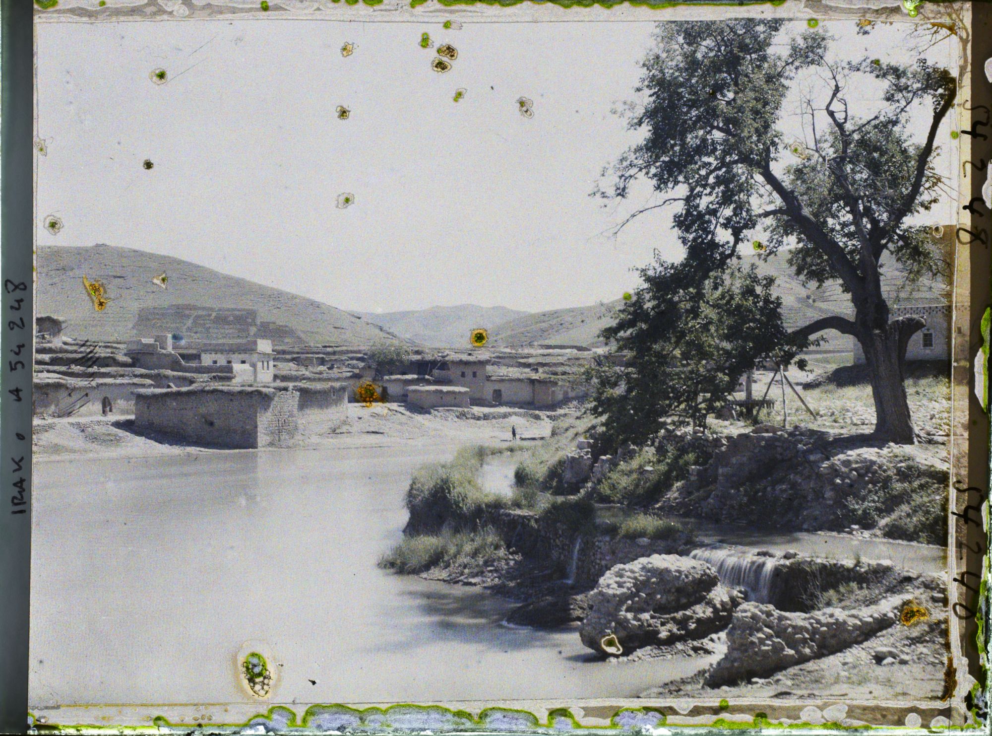 Image représentant Le village et la rivière Khabur