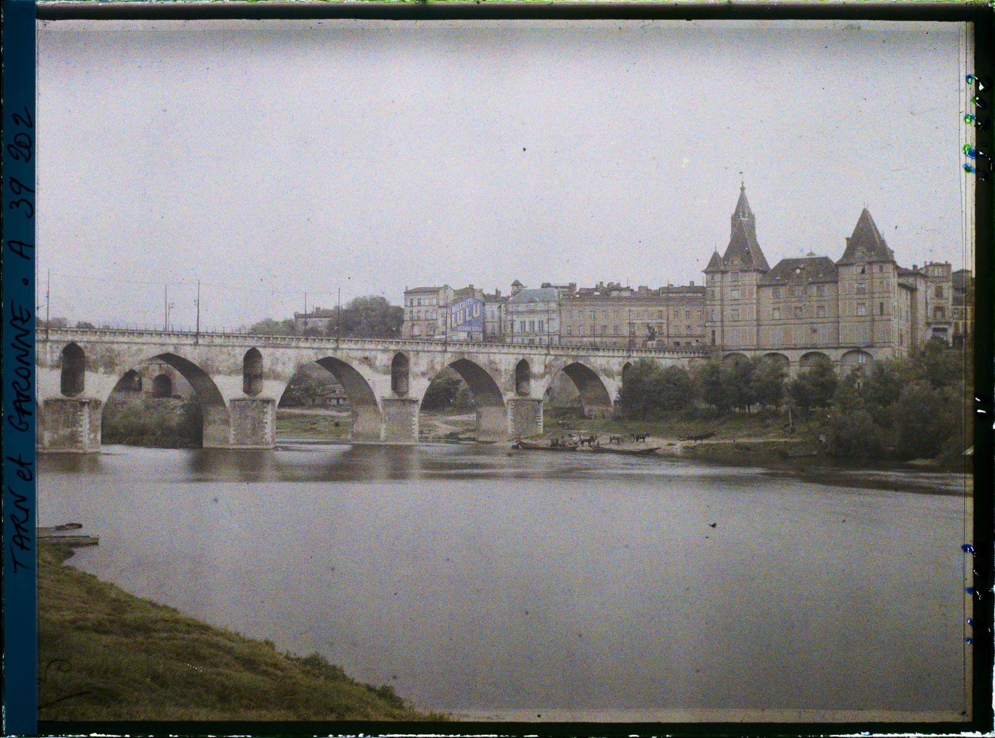Image représentant Le pont Vieux et le musée Ingres