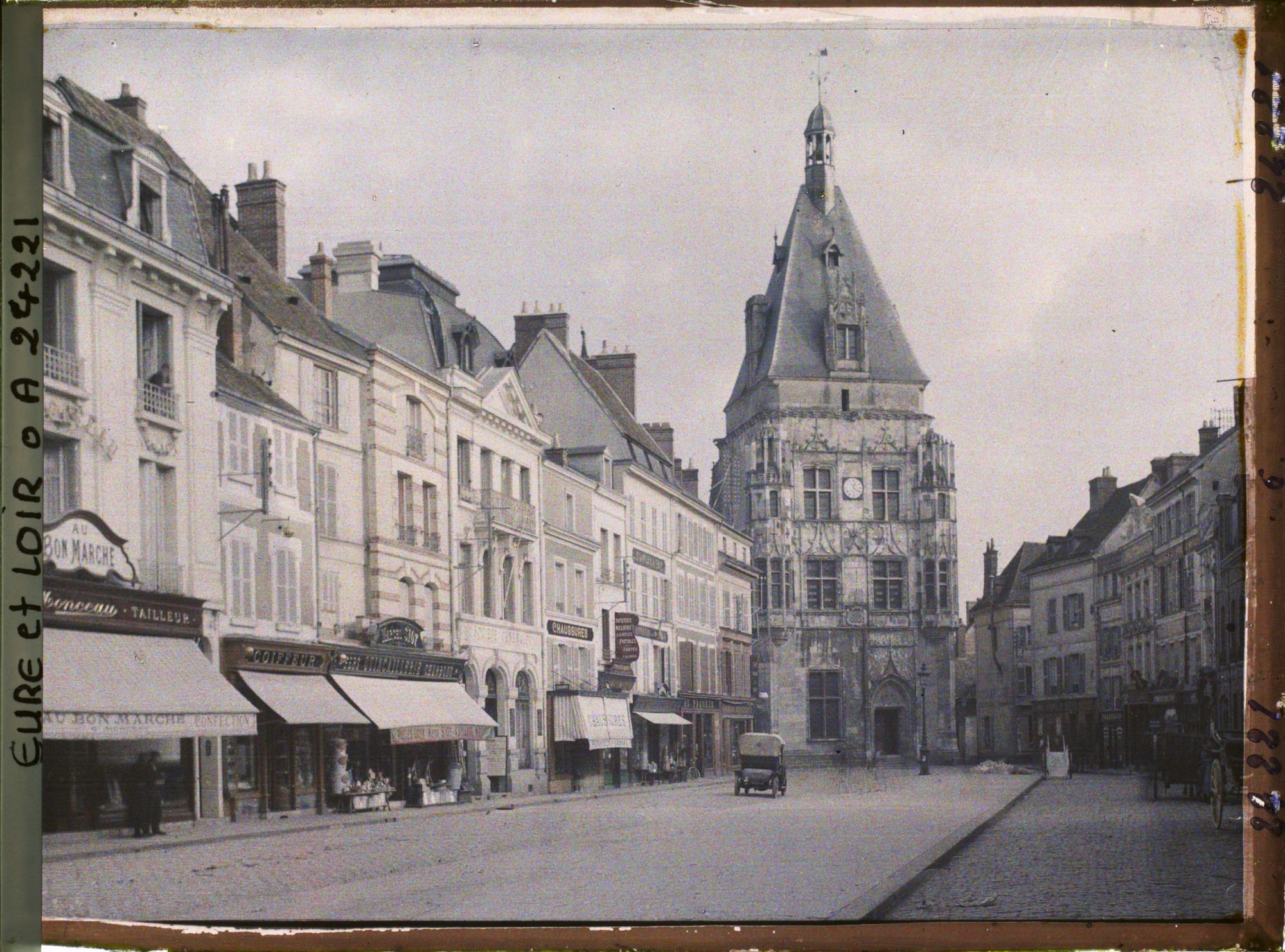 Image représentant Le Beffroi vu de l'actuelle Grande Rue Maurice Viollette