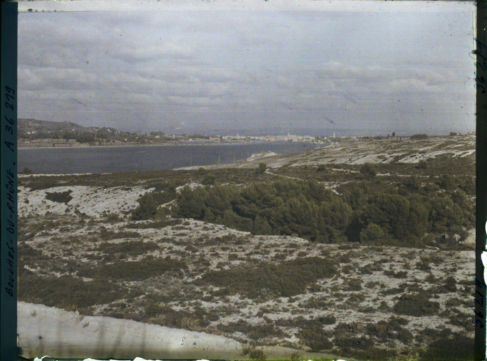 Image représentant Vue générale prise depuis la gare de Martigues-Caronte