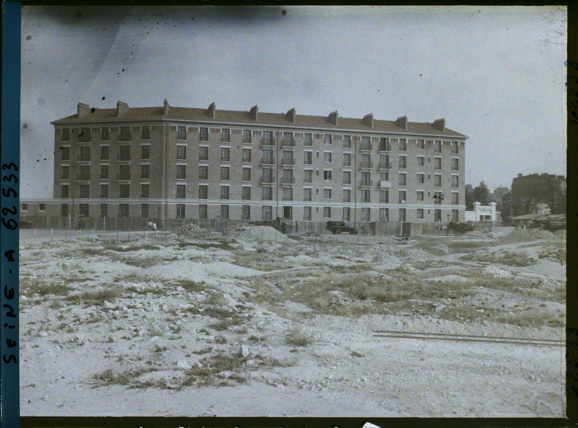 Image représentant Construction de nouveaux logements HBM (habitation à bon marché) à la porte Pouchet