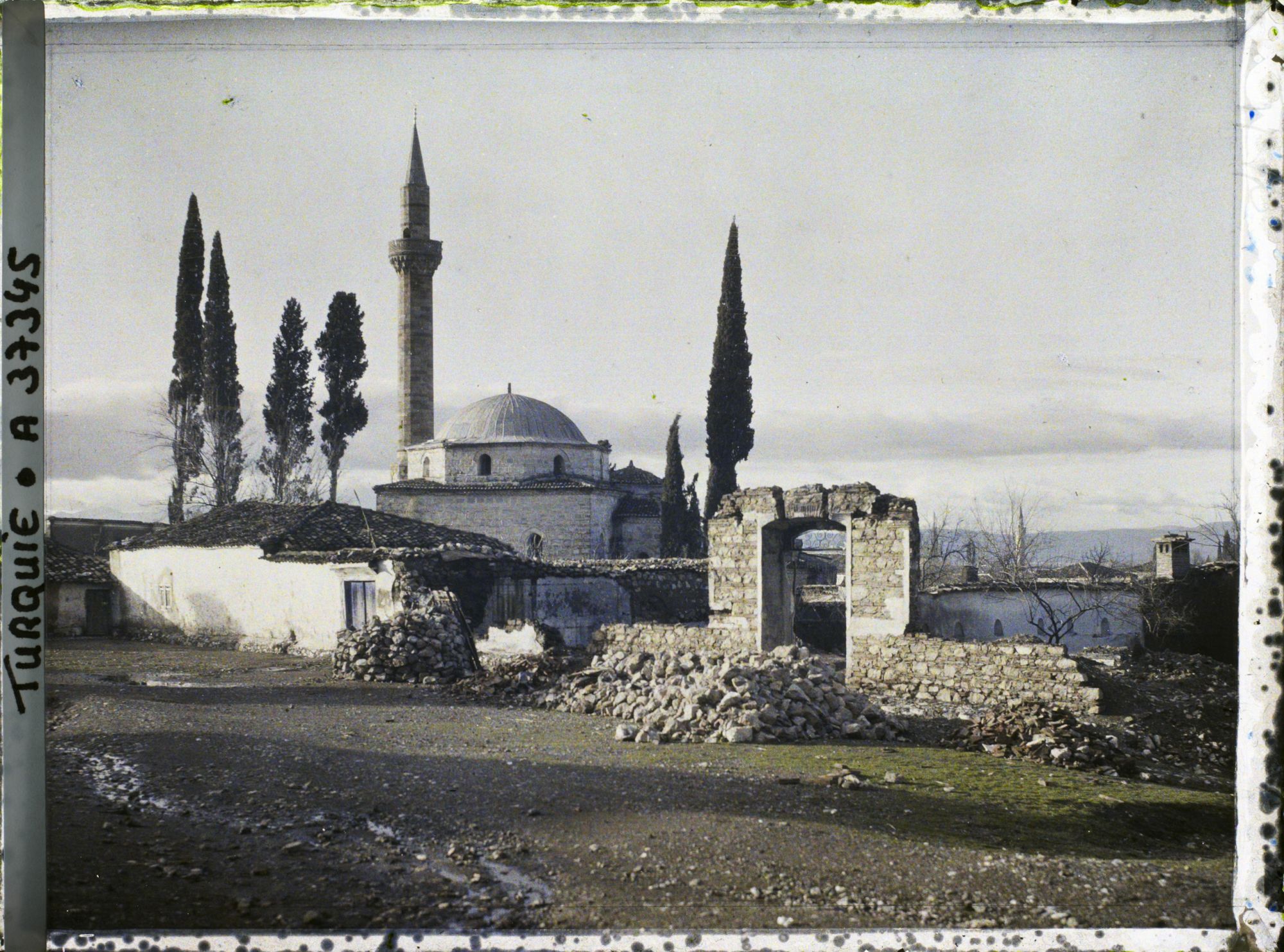 Image représentant Ruines et mosquée d'Ibrahim Celebi